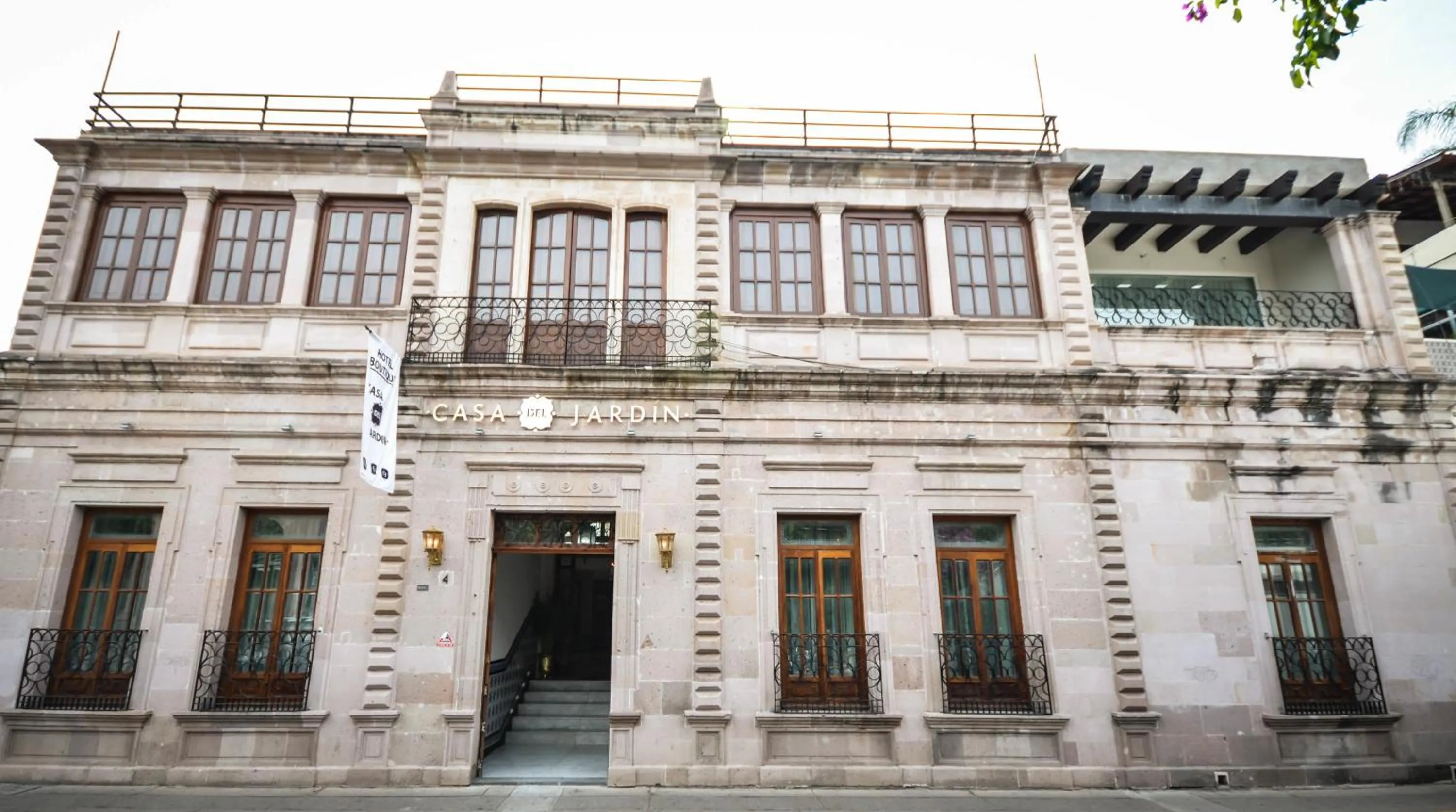 Facade/entrance in Hotel Boutique Casa del Jardín Aguascalientes
