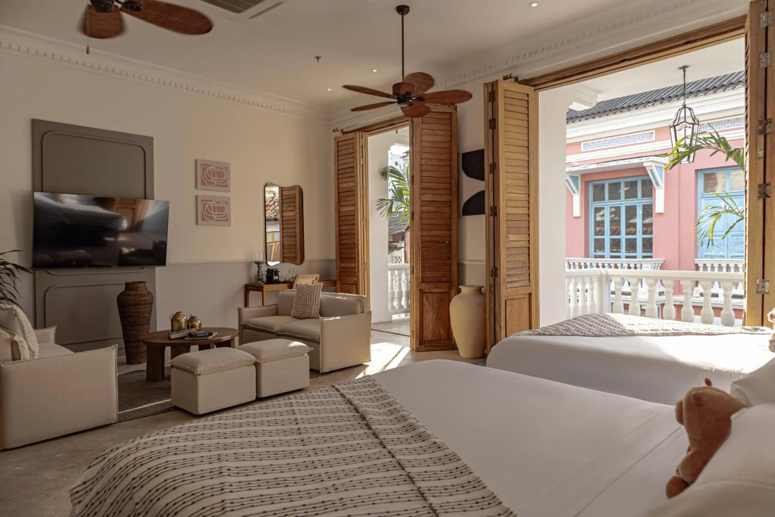 2 Queen Beds, 1 Bedroom Suite With Balcony in Hotel Casa Bianca by Faranda Boutique 2 Queen Beds, 1 Bedroom Suite With Balcony in Hotel Casa Bianca by Faranda Boutique