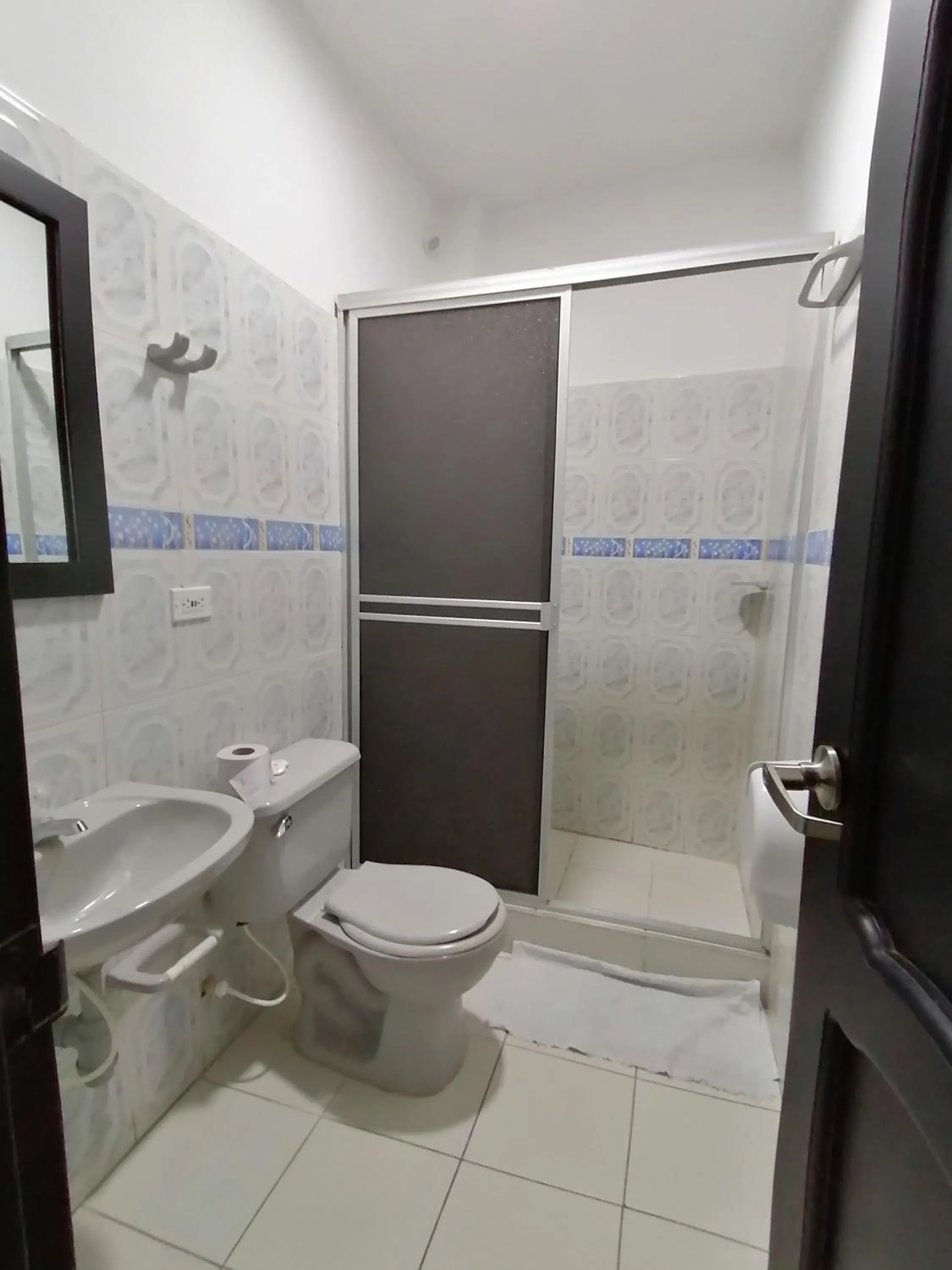 Bathroom in Hotel Bucare
