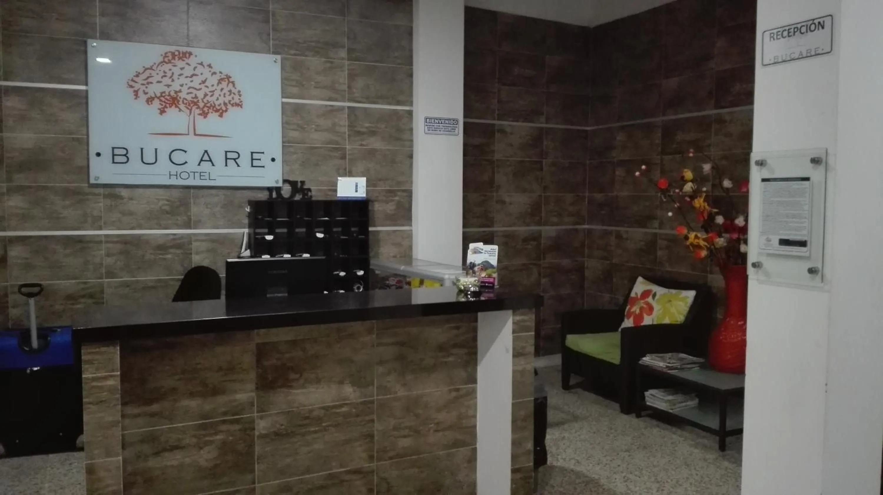 Facade/entrance in Hotel Bucare