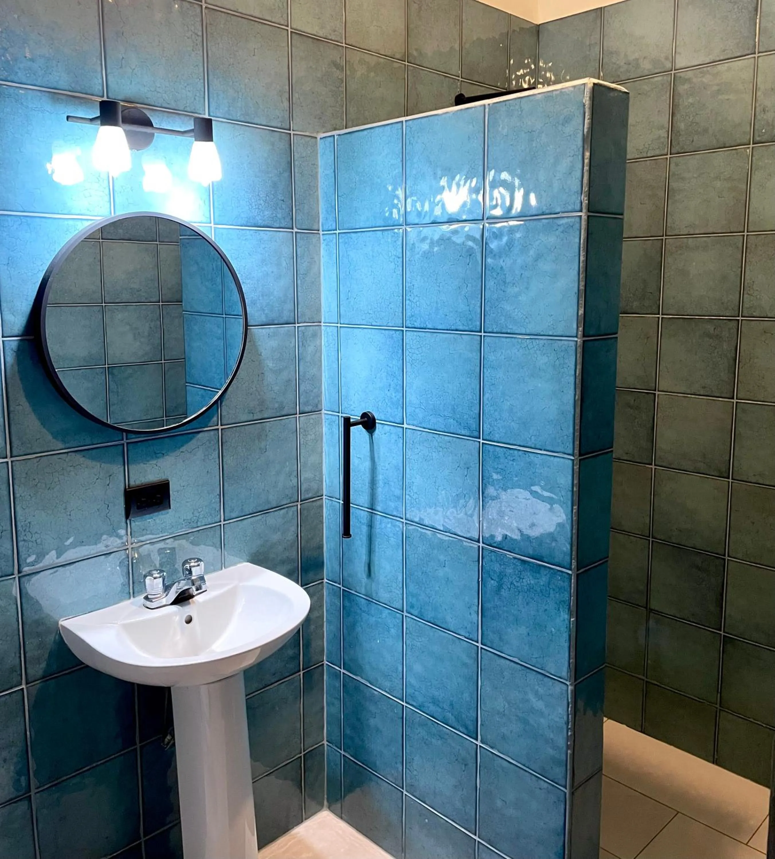 Shower in Rio Lindo Hotel