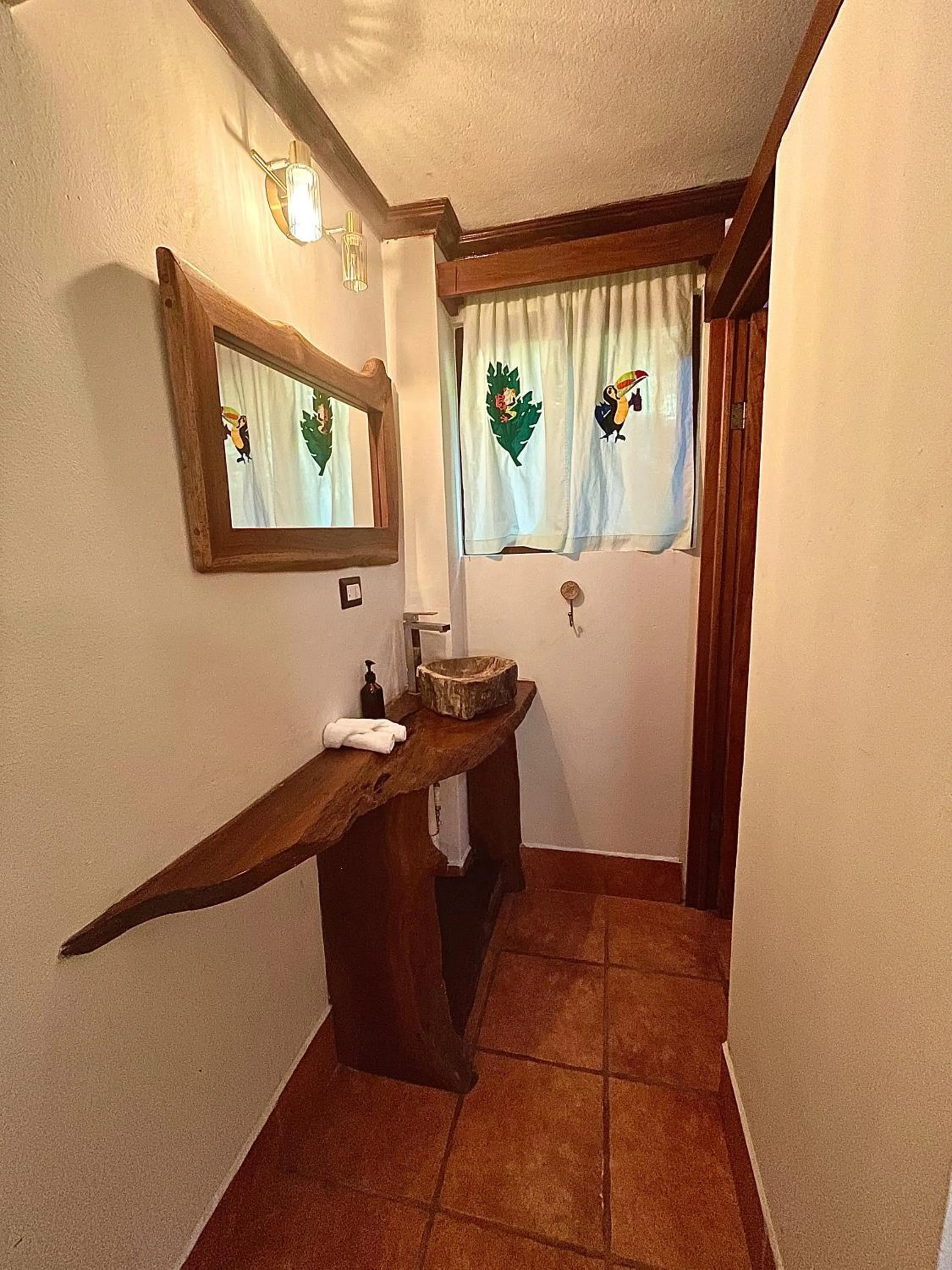 Bathroom in Rio Lindo Hotel