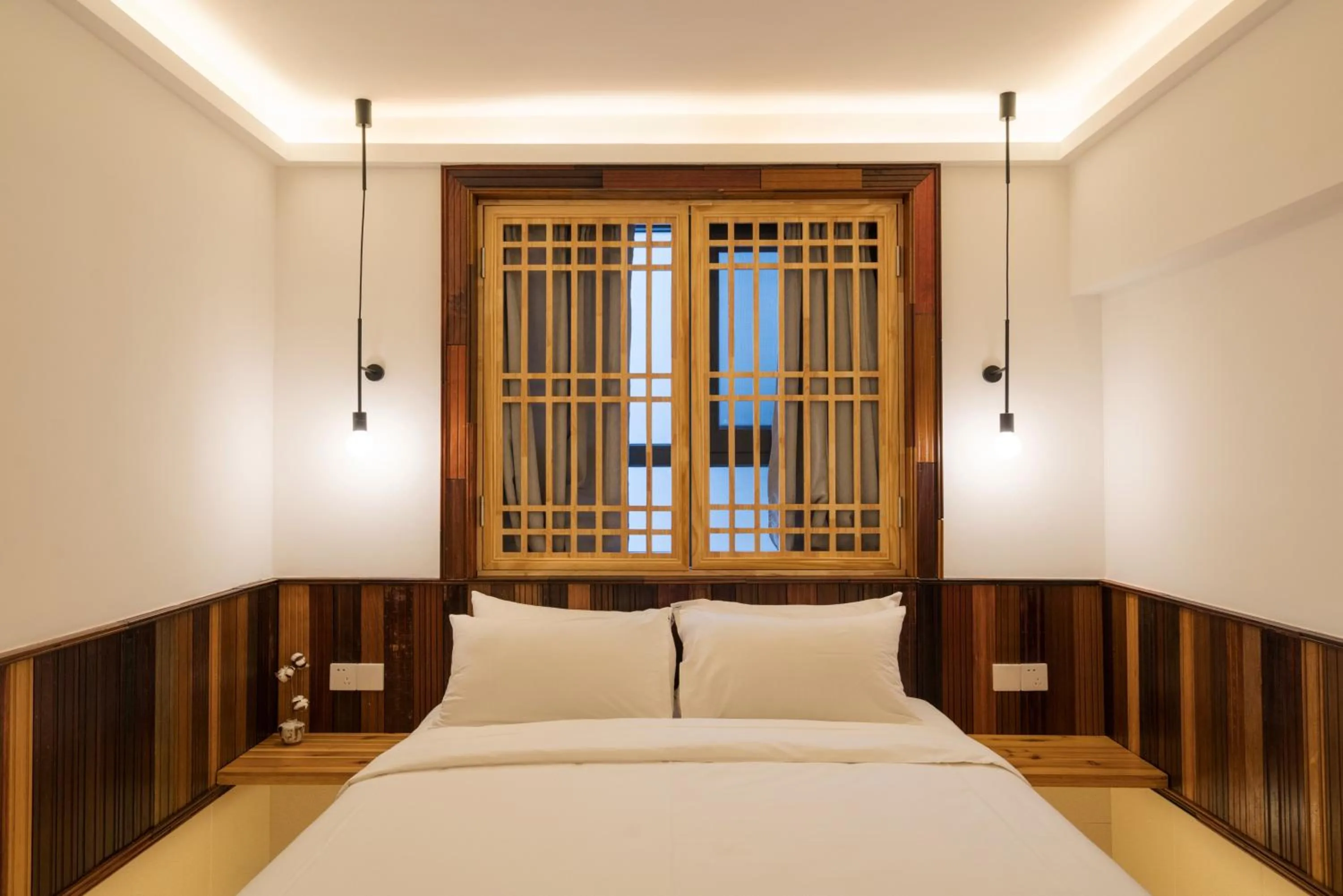 Photo of the whole room, Bed in Zen Tea House Seven Stars Park