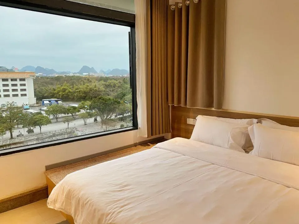 Bed in Zen Tea House Seven Stars Park