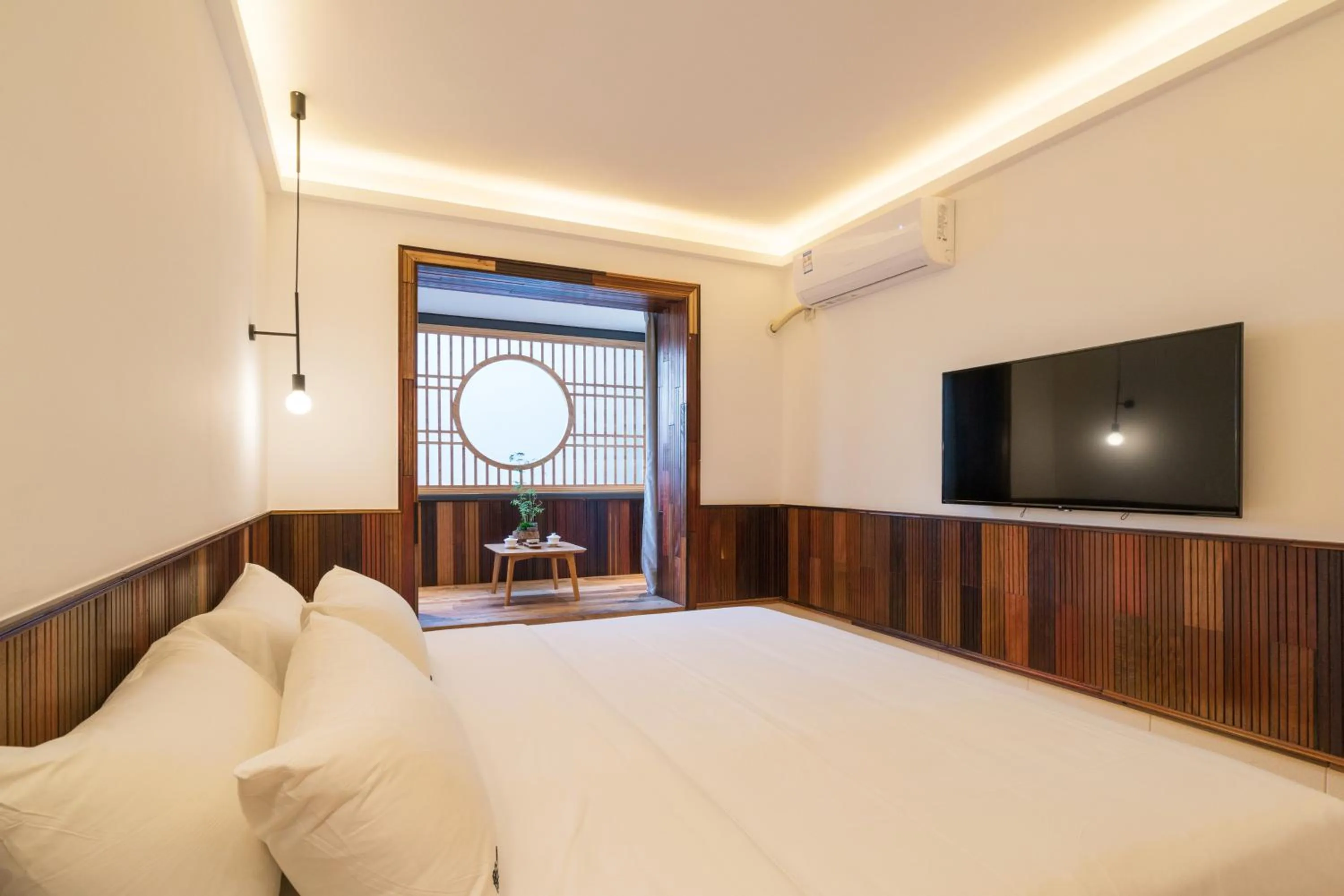 Photo of the whole room, Bed in Zen Tea House Seven Stars Park