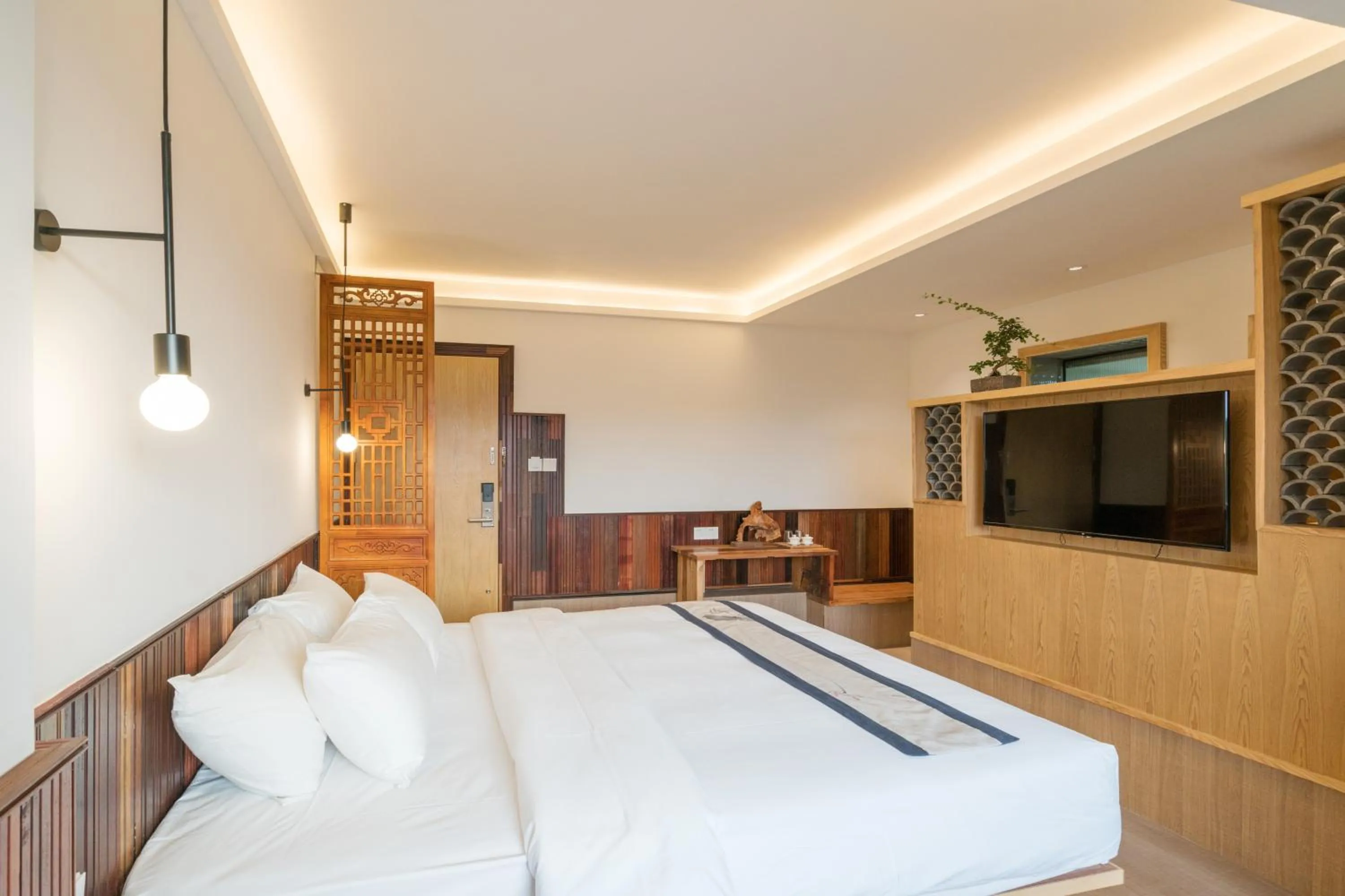 Bed in Zen Tea House Seven Stars Park