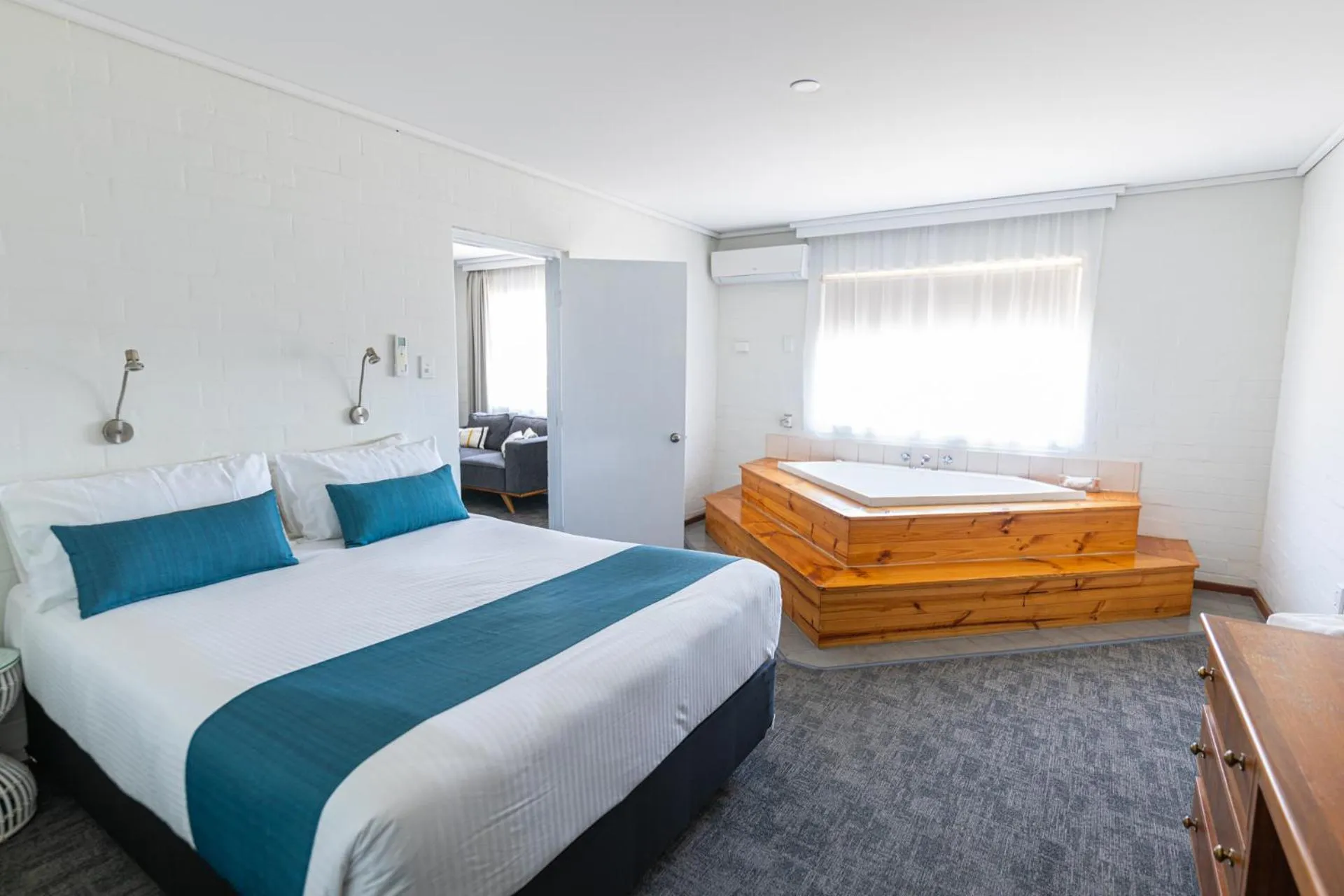 Bed in Bremer Bay Resort