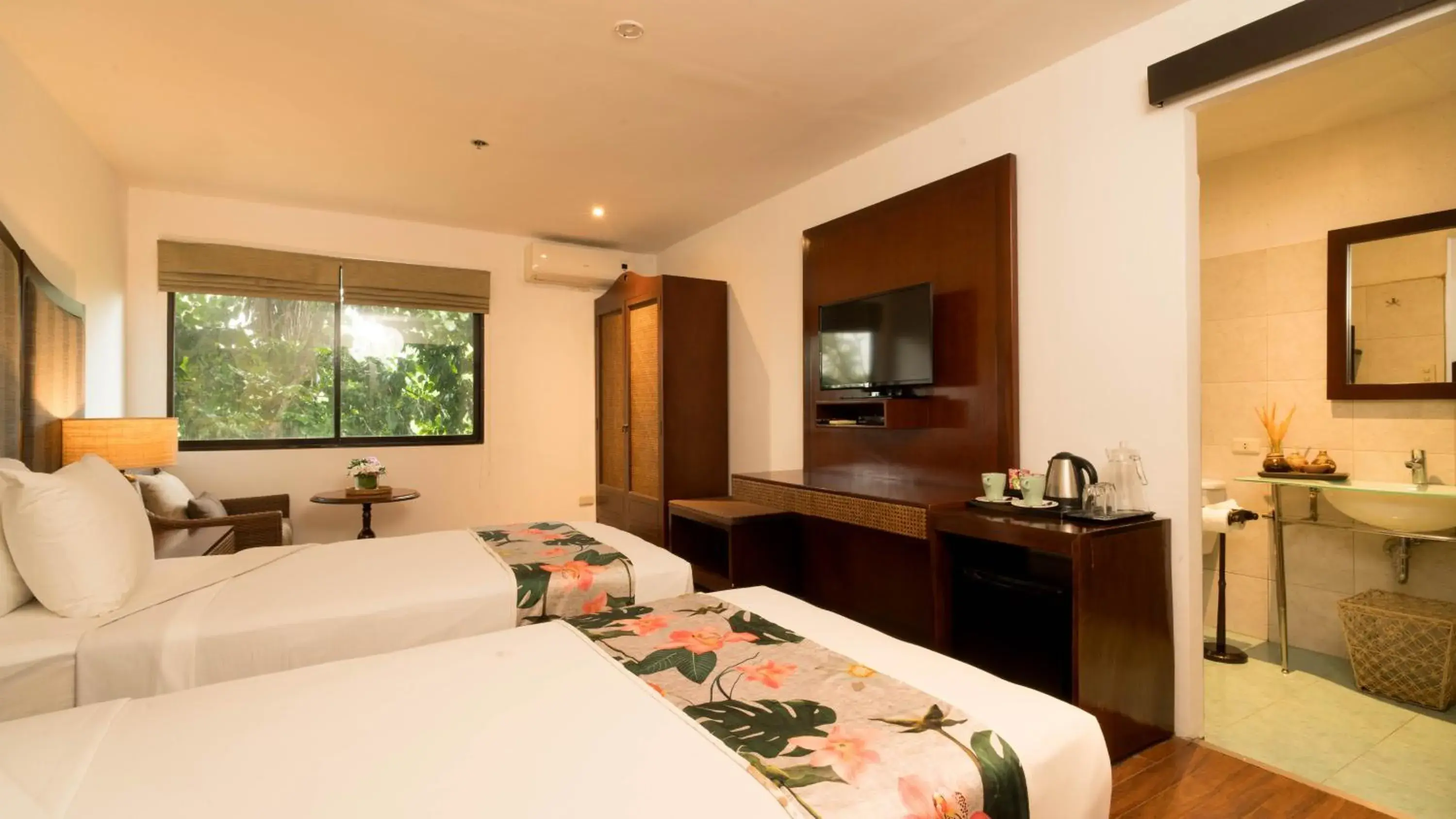 Superior Twin Room in Club Agutaya Superior Twin Room in Club Agutaya