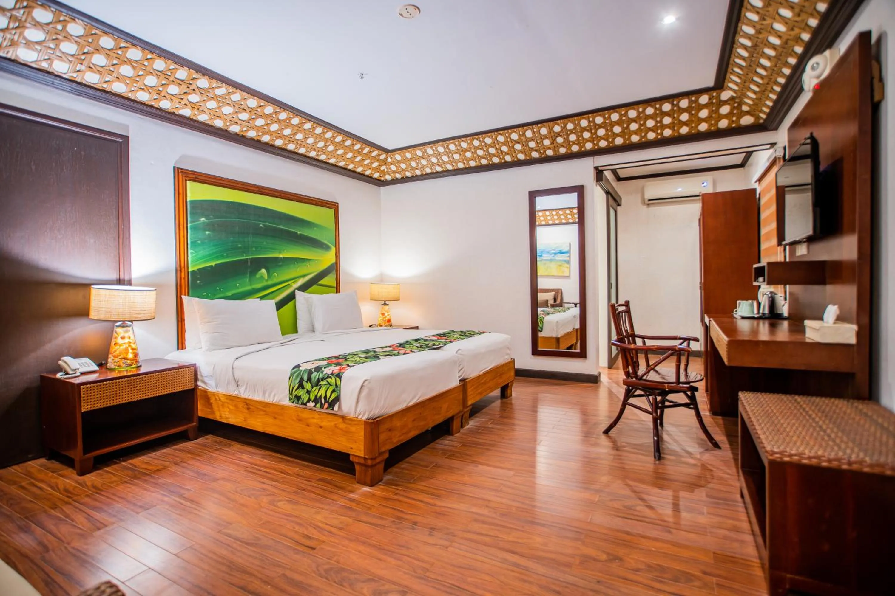 Photo of the whole room in Club Agutaya