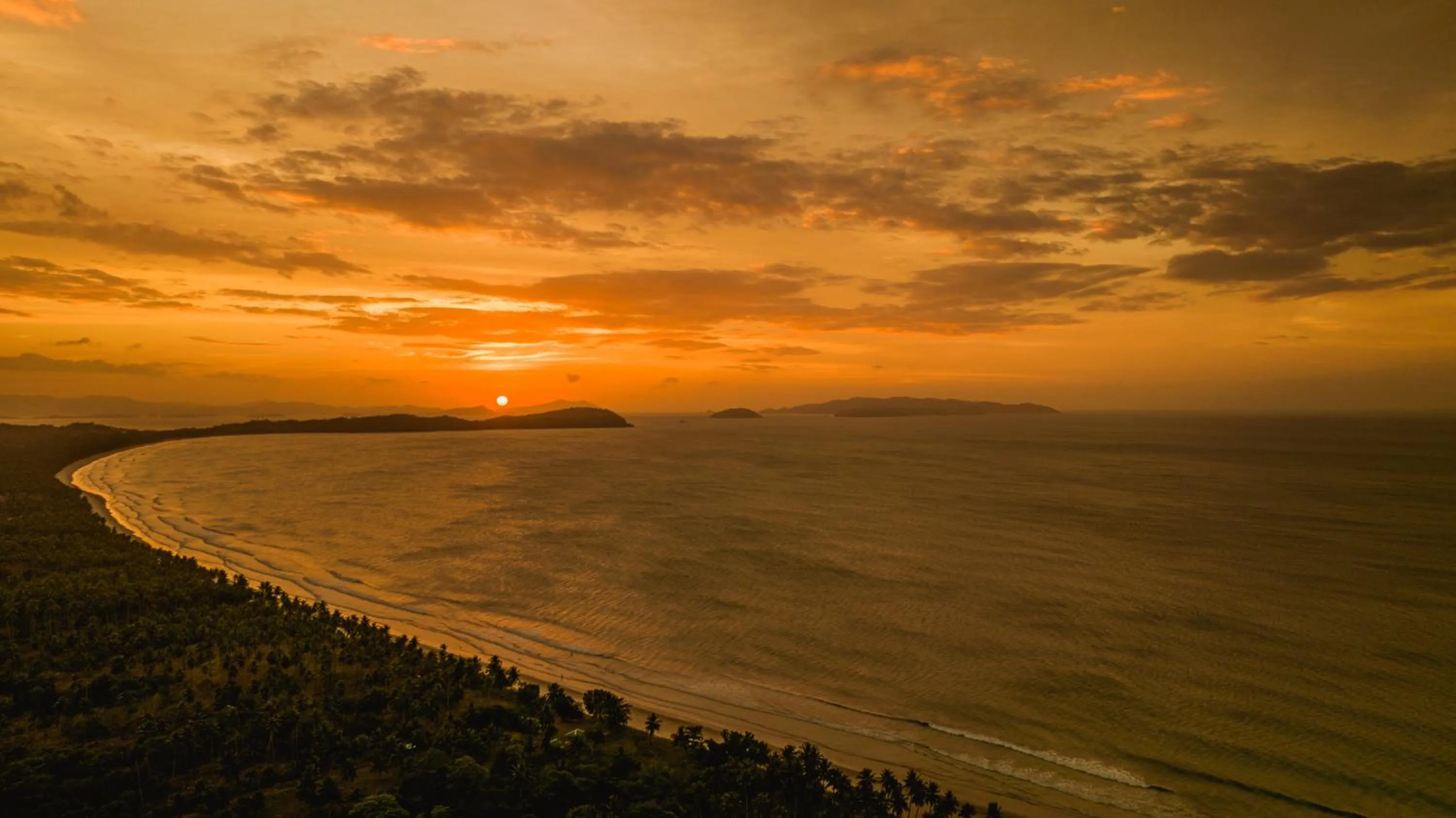 Sunset in Club Agutaya