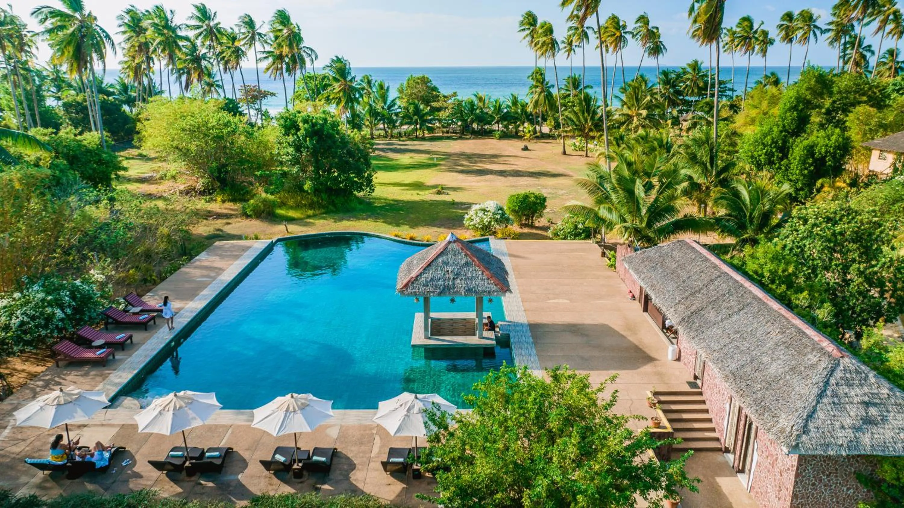 Swimming pool in Club Agutaya