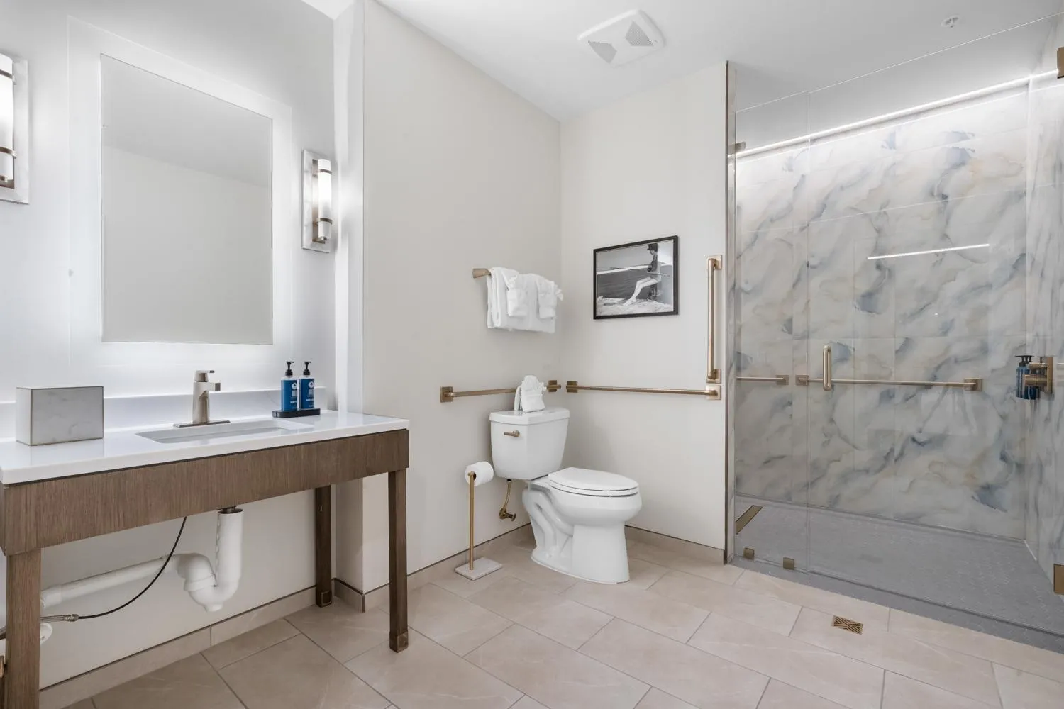 Bathroom in Harbor Suites at Harborwalk Village