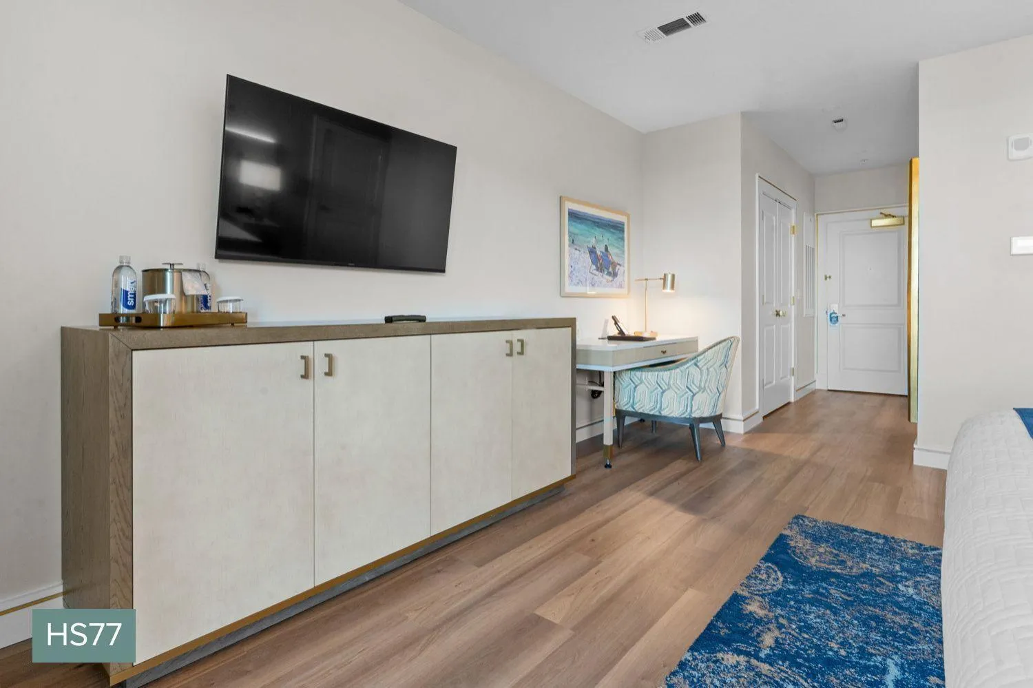 TV and multimedia in Harbor Suites at Harborwalk Village