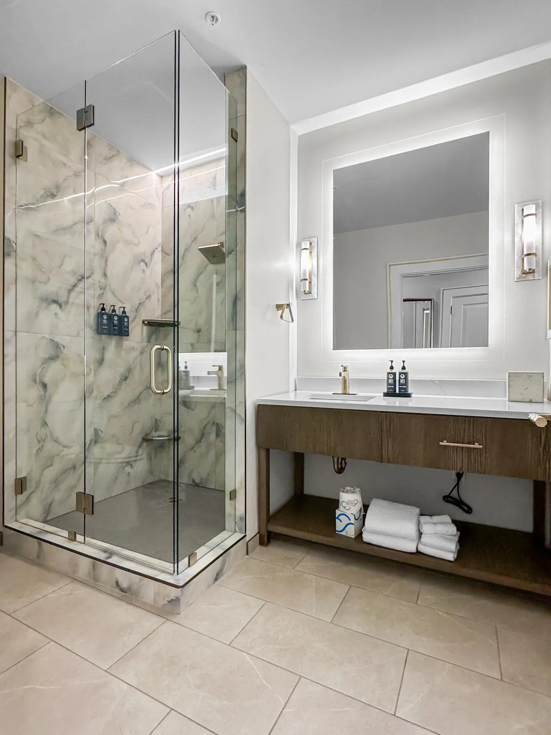 Shower in Harbor Suites at Harborwalk Village