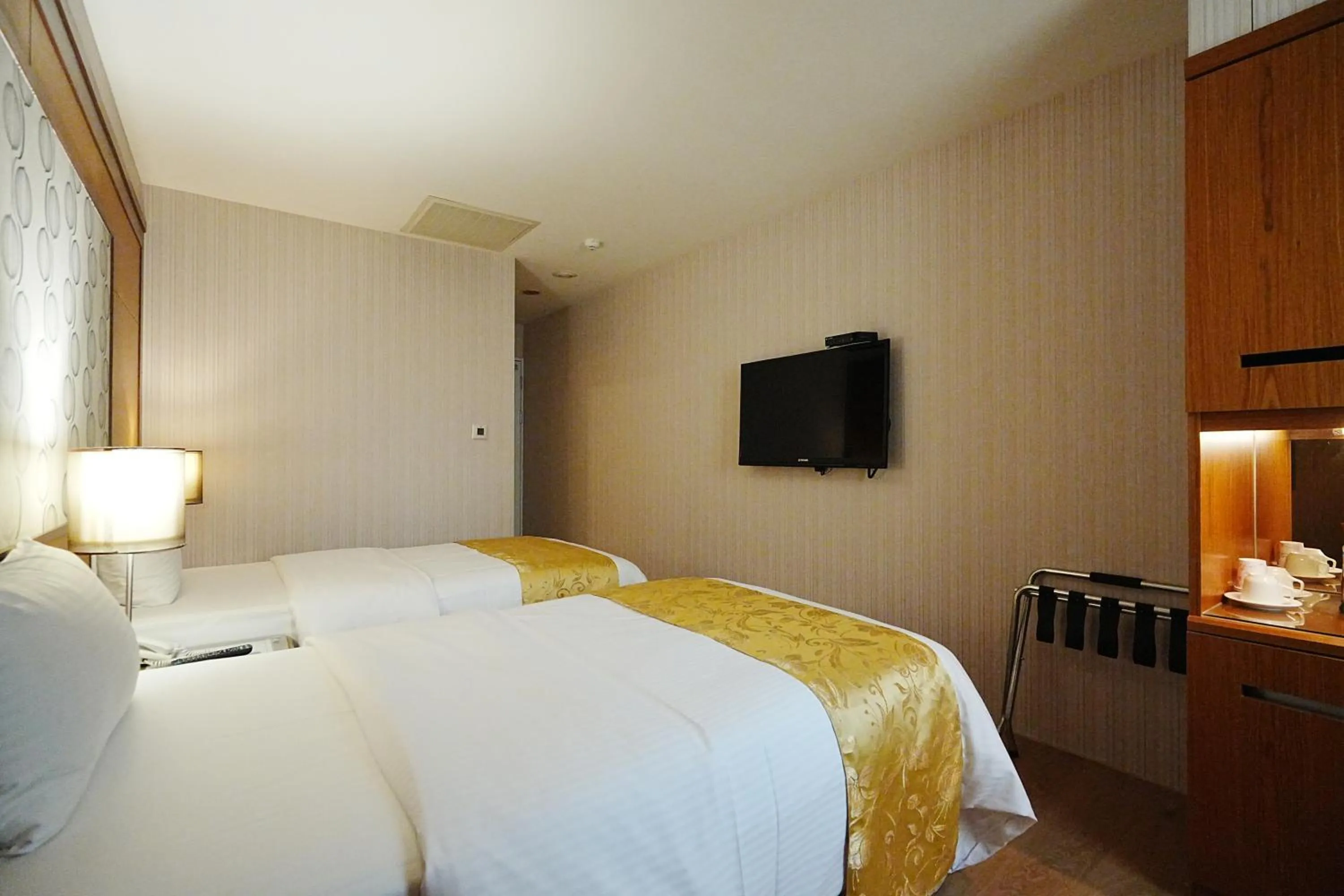 Standard Twin Room in York Hotel