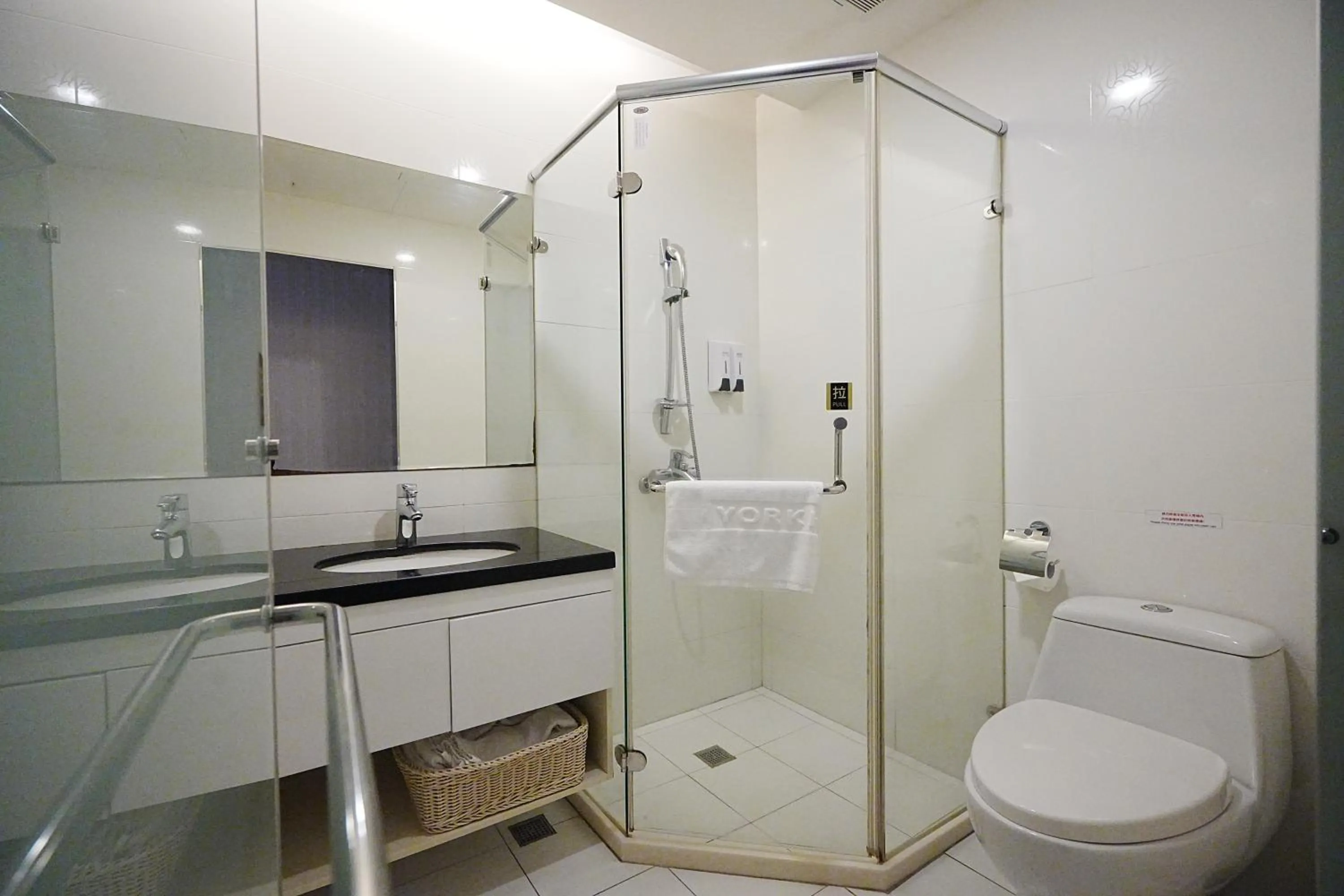 Bathroom in York Hotel