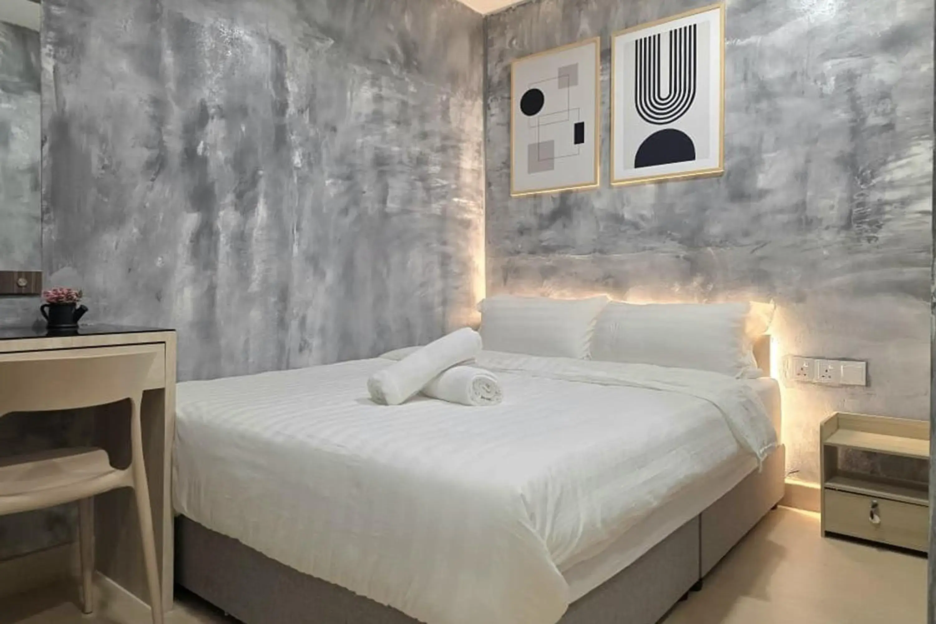 Bedroom, Bed in The Cozy Hotel Bedroom, Bed in The Cozy Hotel