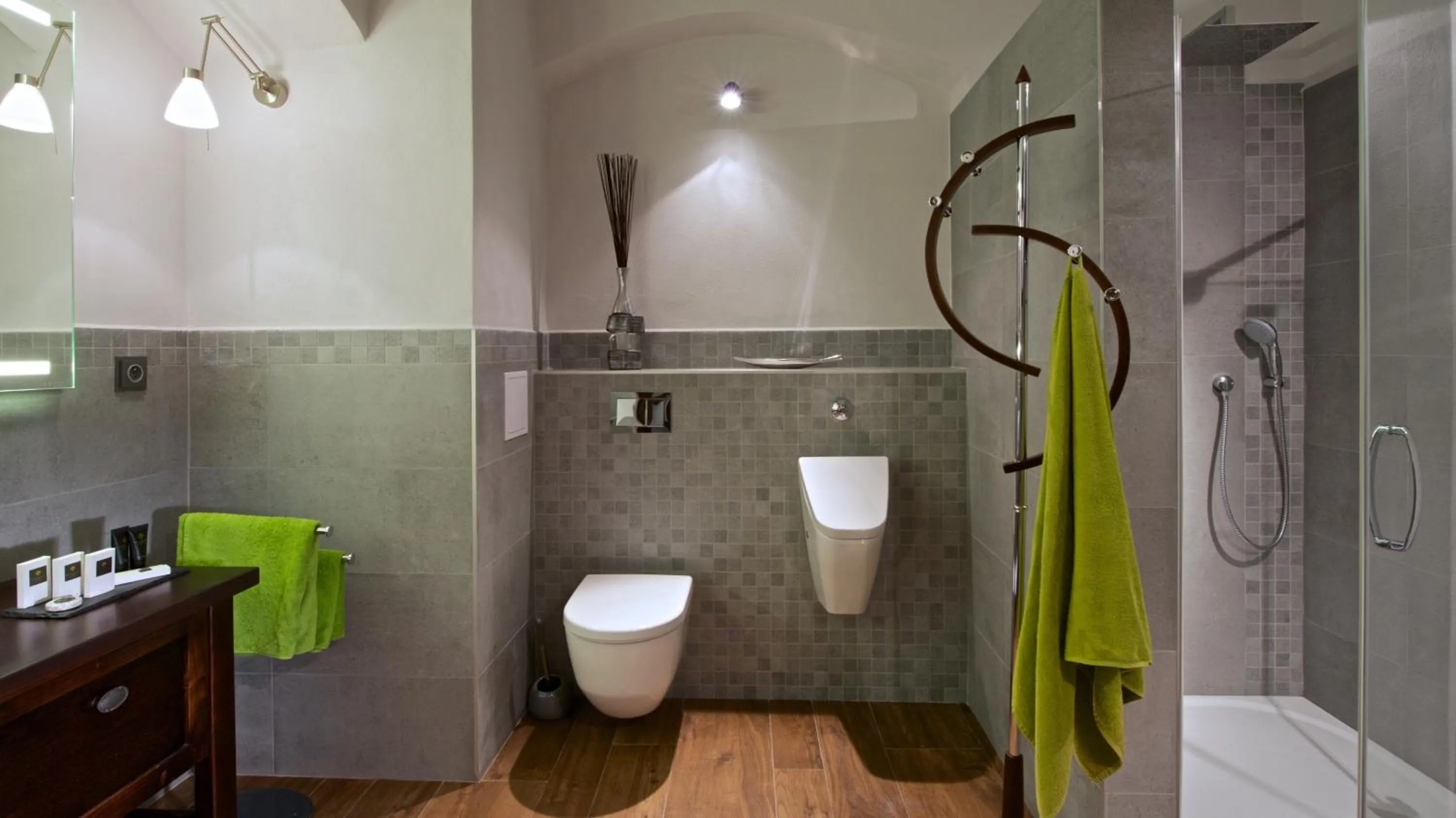 Shower in Redfoxapartment Central