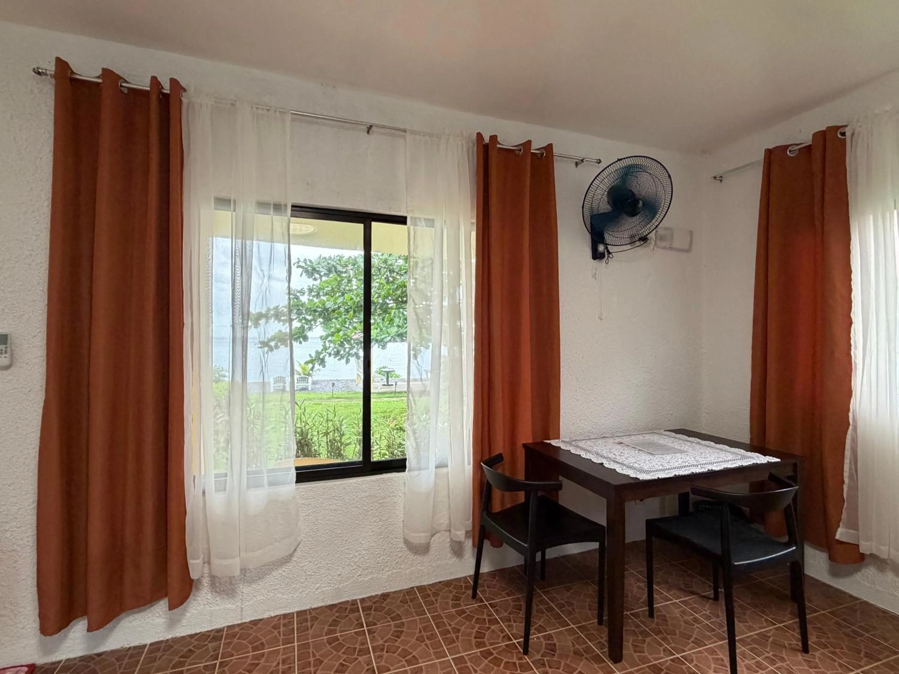 Pintuyan Dive Resort