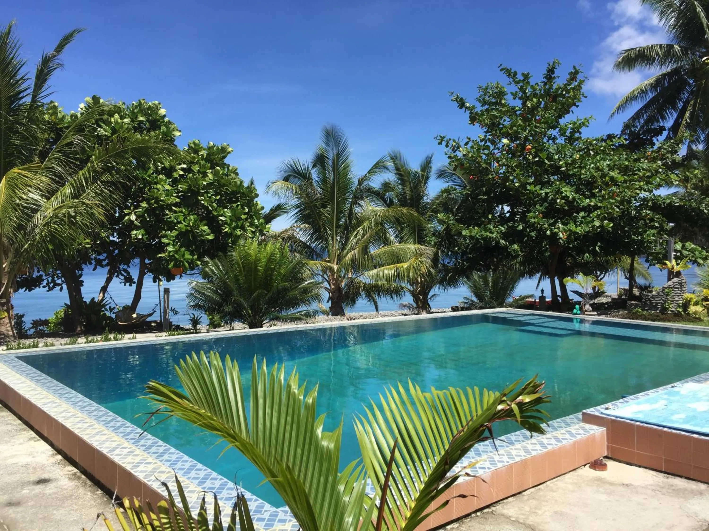 Swimming pool in Pintuyan Dive Resort