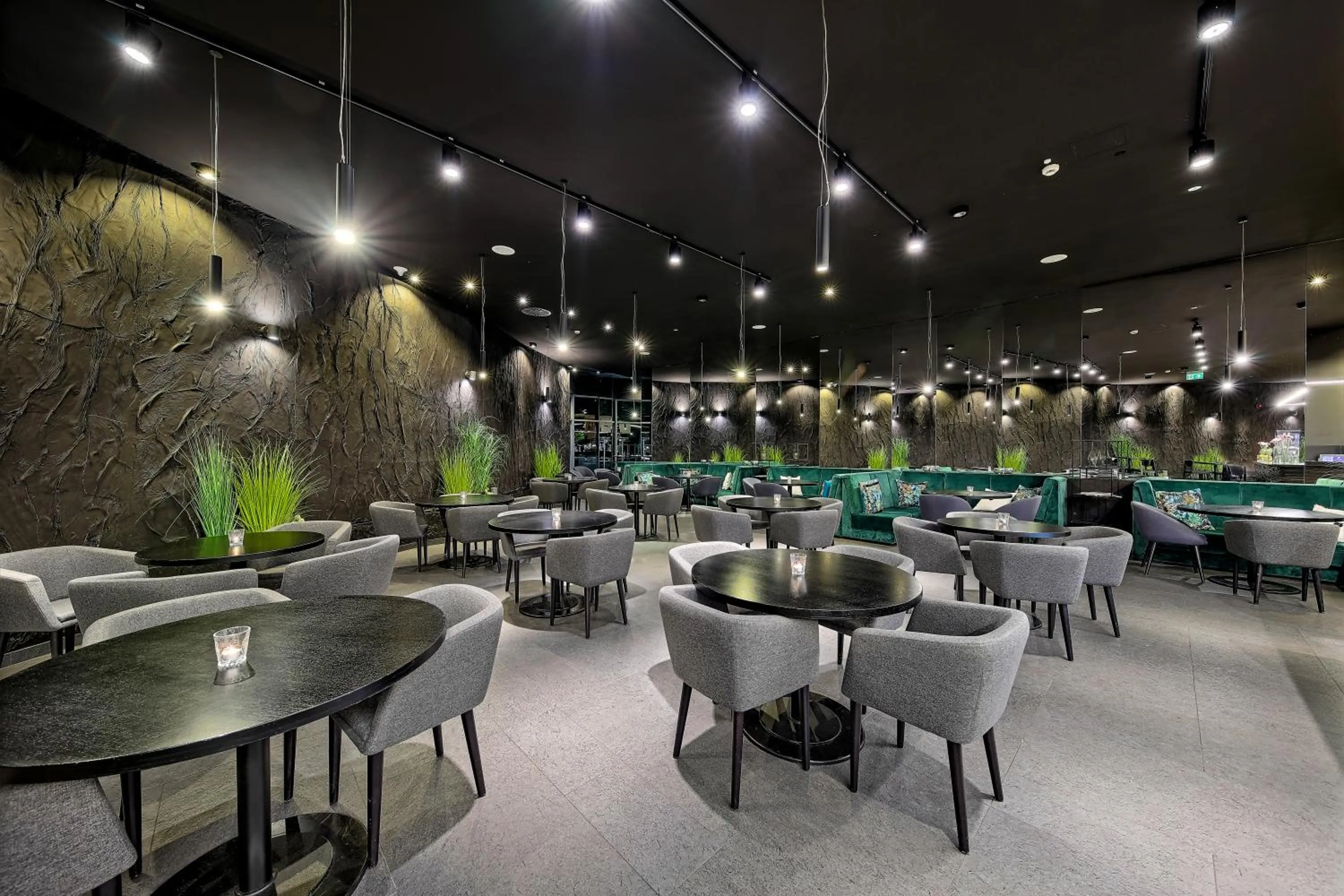 Restaurant/places to eat in Focus Hotel Premium Lublin Conference & SPA