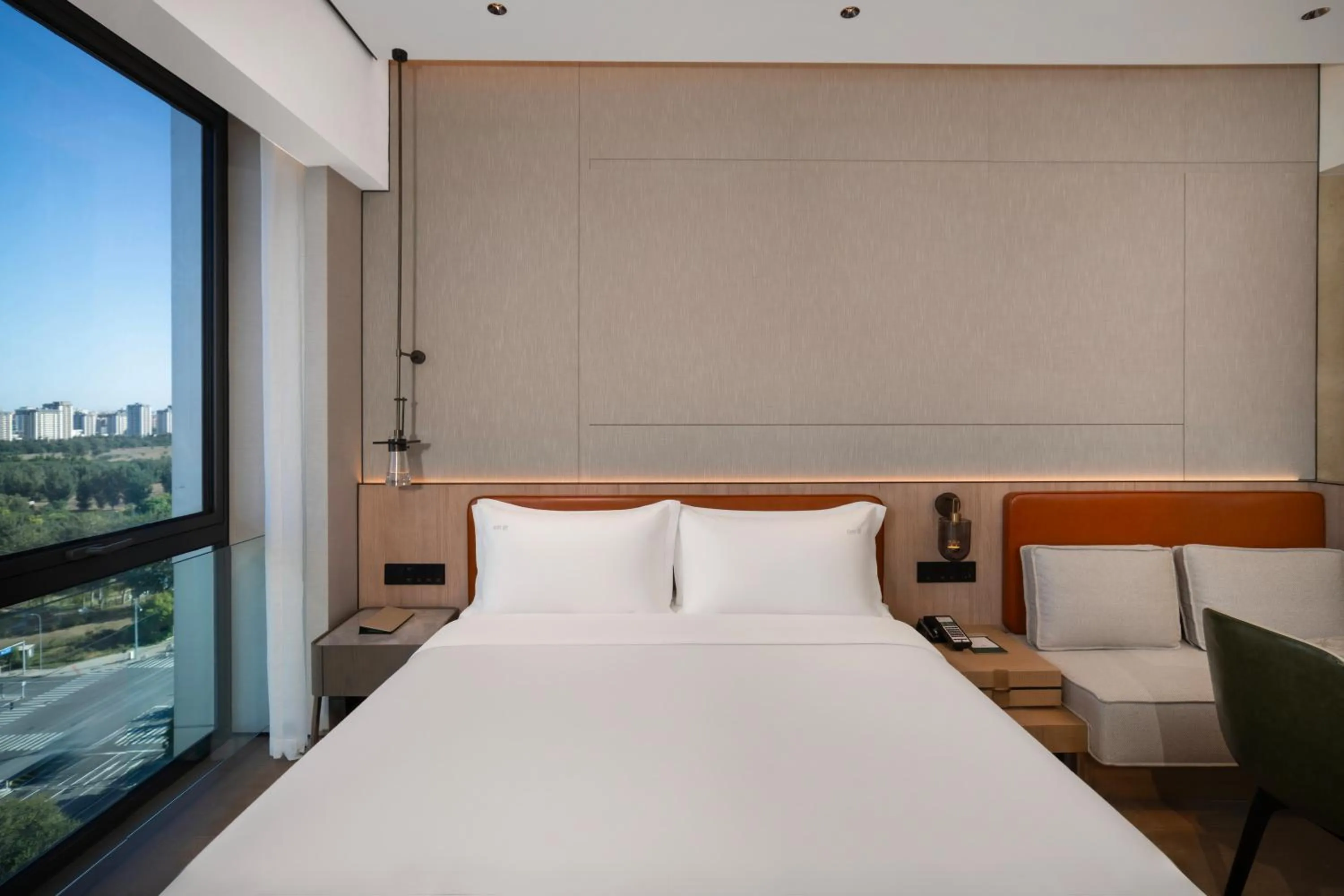 City view, Bed in Holiday Inn Beijing Daxing Centre by IHG