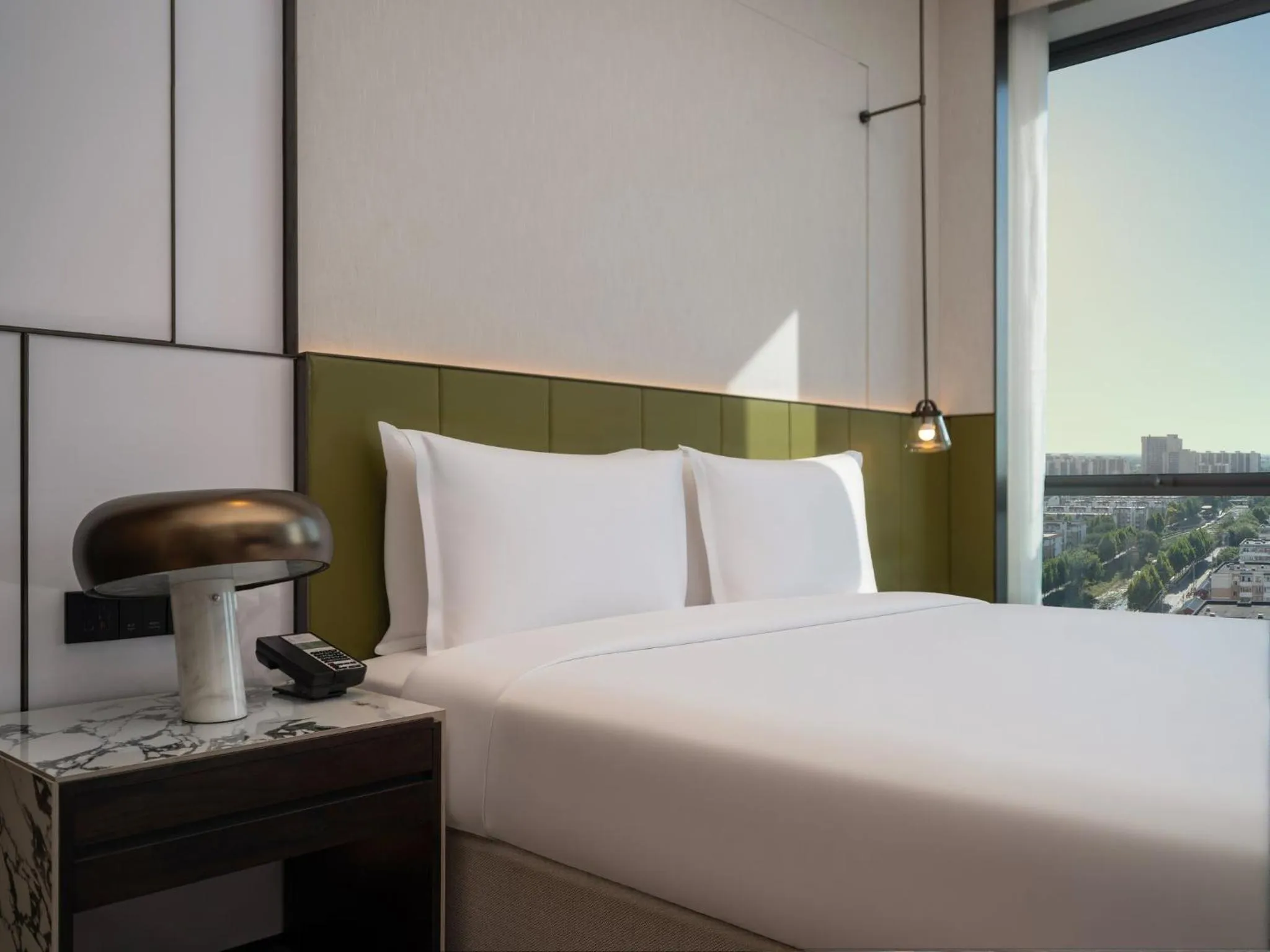 Photo of the whole room, Bed in Holiday Inn Beijing Daxing Centre by IHG