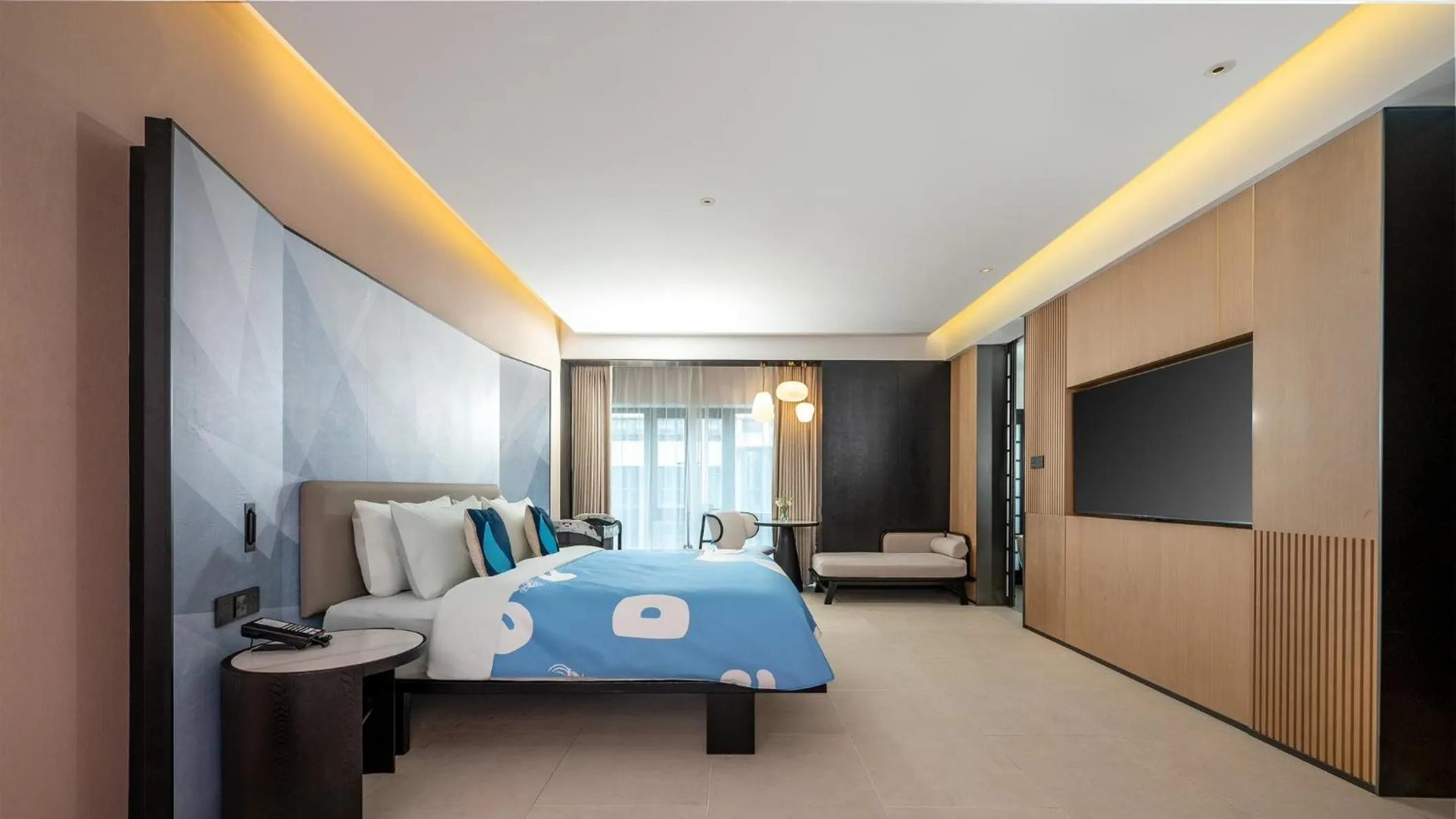 Photo of the whole room, Bed in Holiday Inn Express Guangzhou Baiyun Airport T2 by IHG