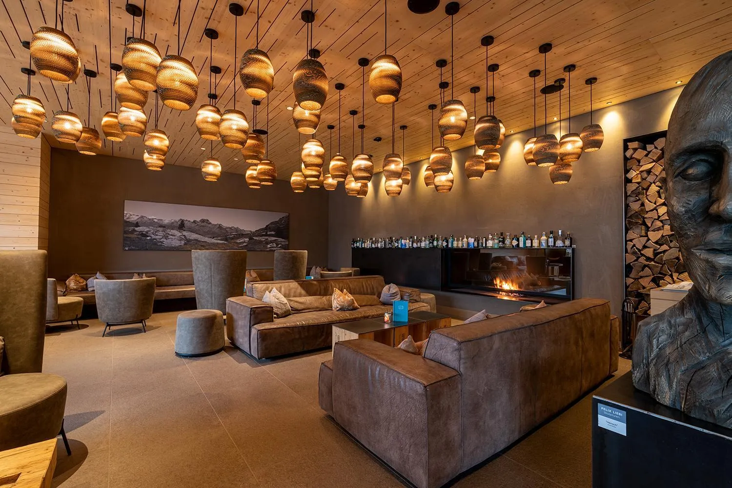 Communal lounge/ TV room in Bever Lodge