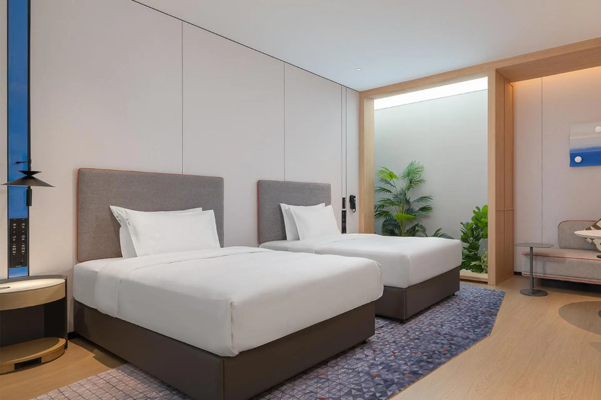 Bed in Holiday Inn Express Kunming Changshui Airport by IHG