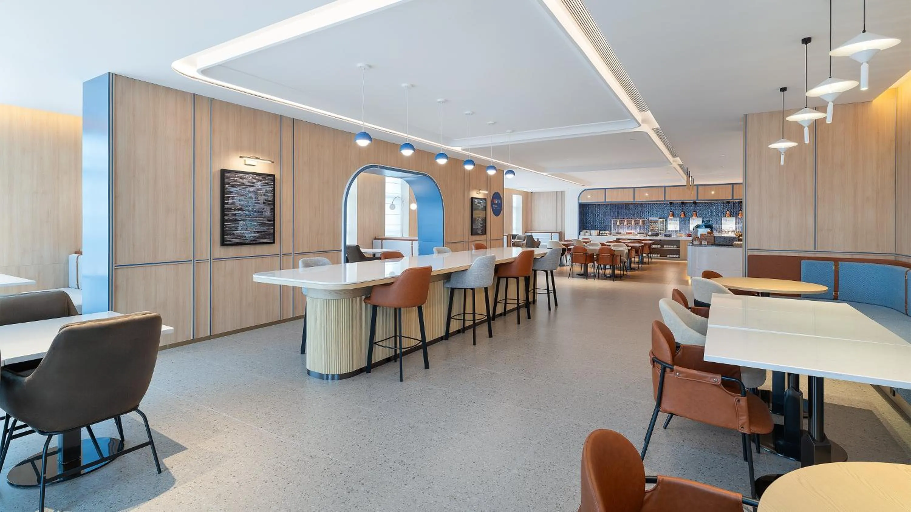 Restaurant/places to eat in Holiday Inn Express Kunming Changshui Airport by IHG