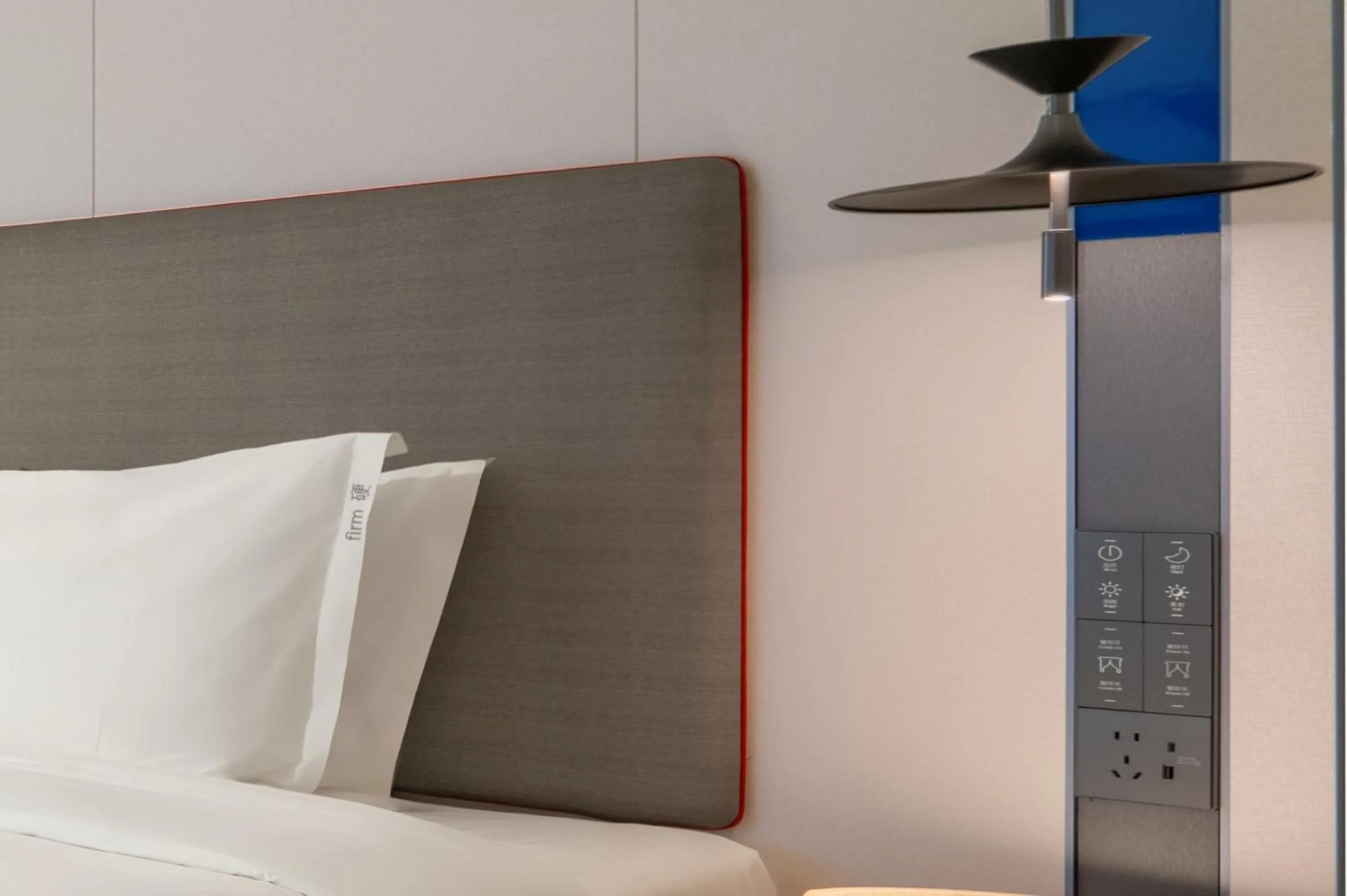 Photo of the whole room, Bed in Holiday Inn Express Shenzhen Sports Center by IHG