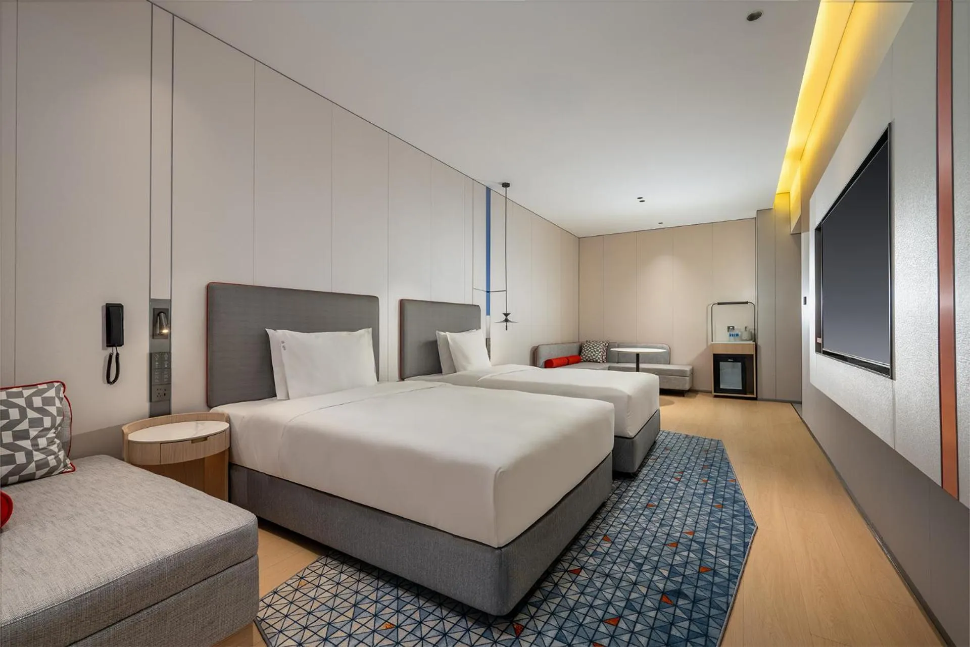 Bed in Holiday Inn Express Shenzhen Sports Center by IHG