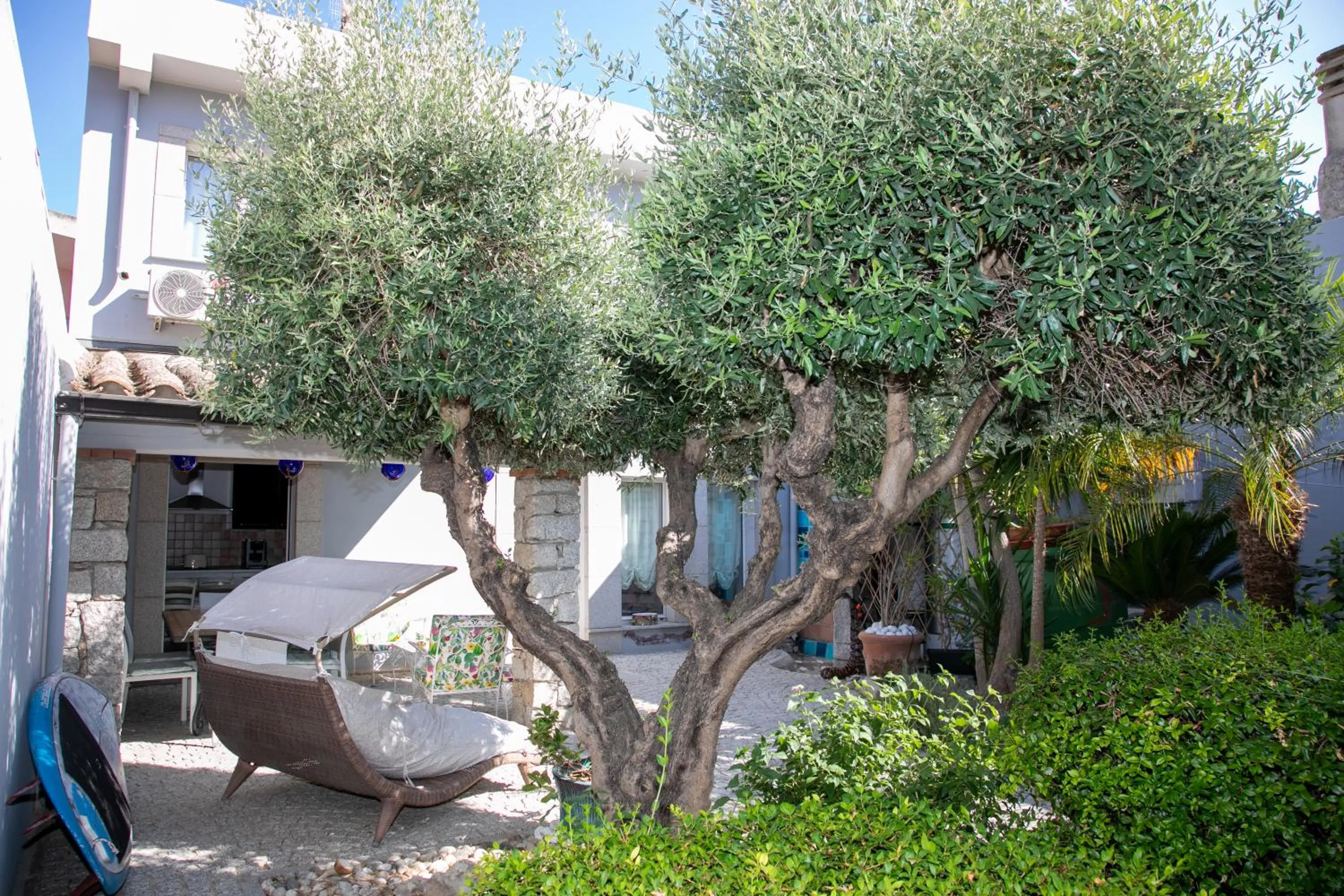 Hibiscus B&B