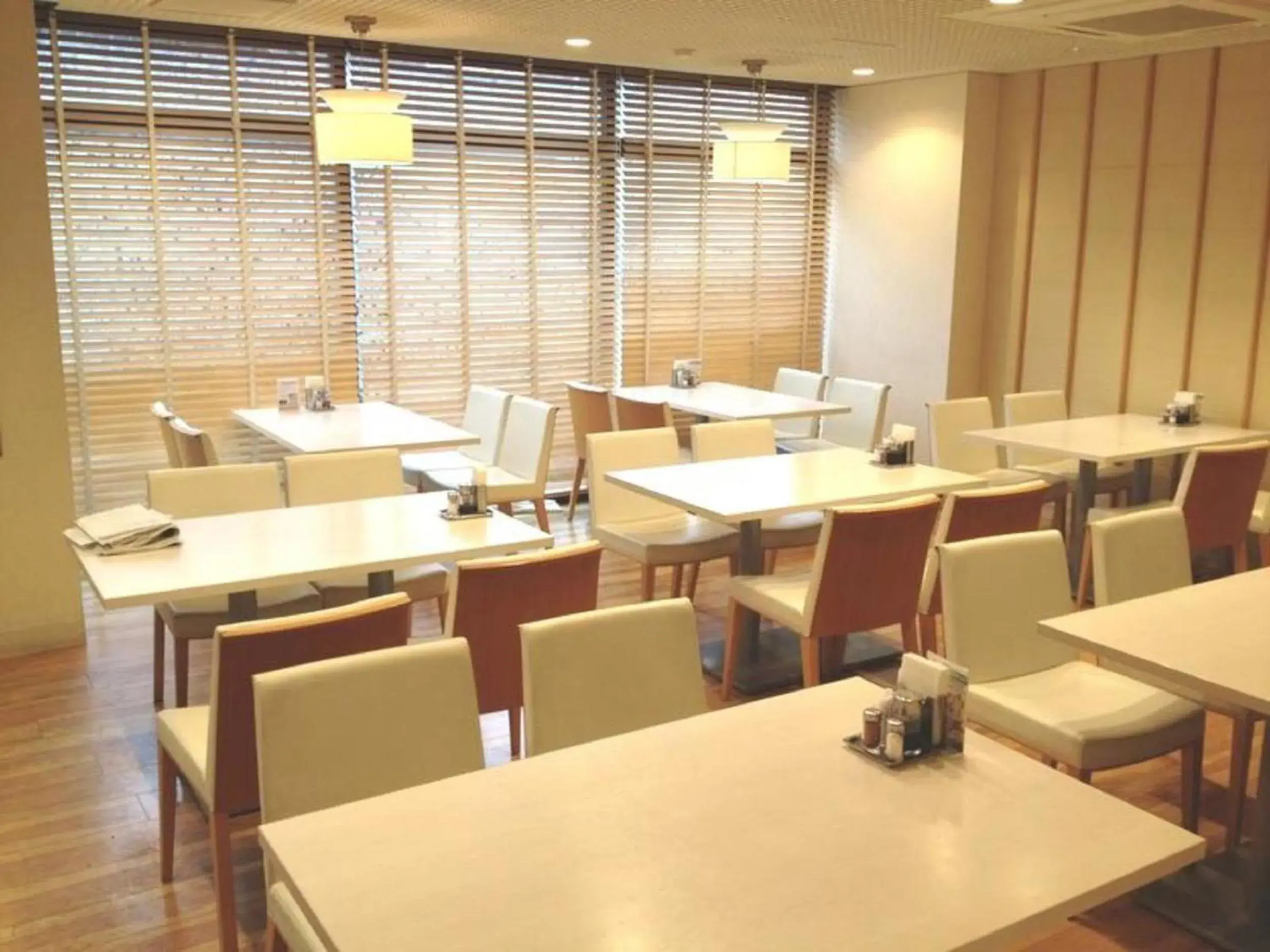 Restaurant/places to eat in Hotel Green Palace Restaurant/places to eat in Hotel Green Palace