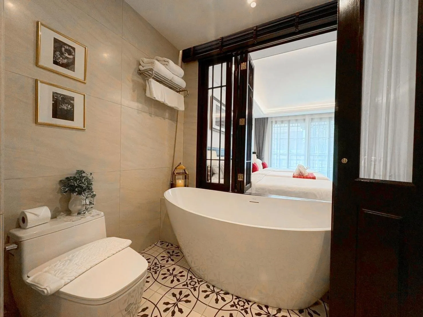 Bedroom, Bed in Narinthra Heritage