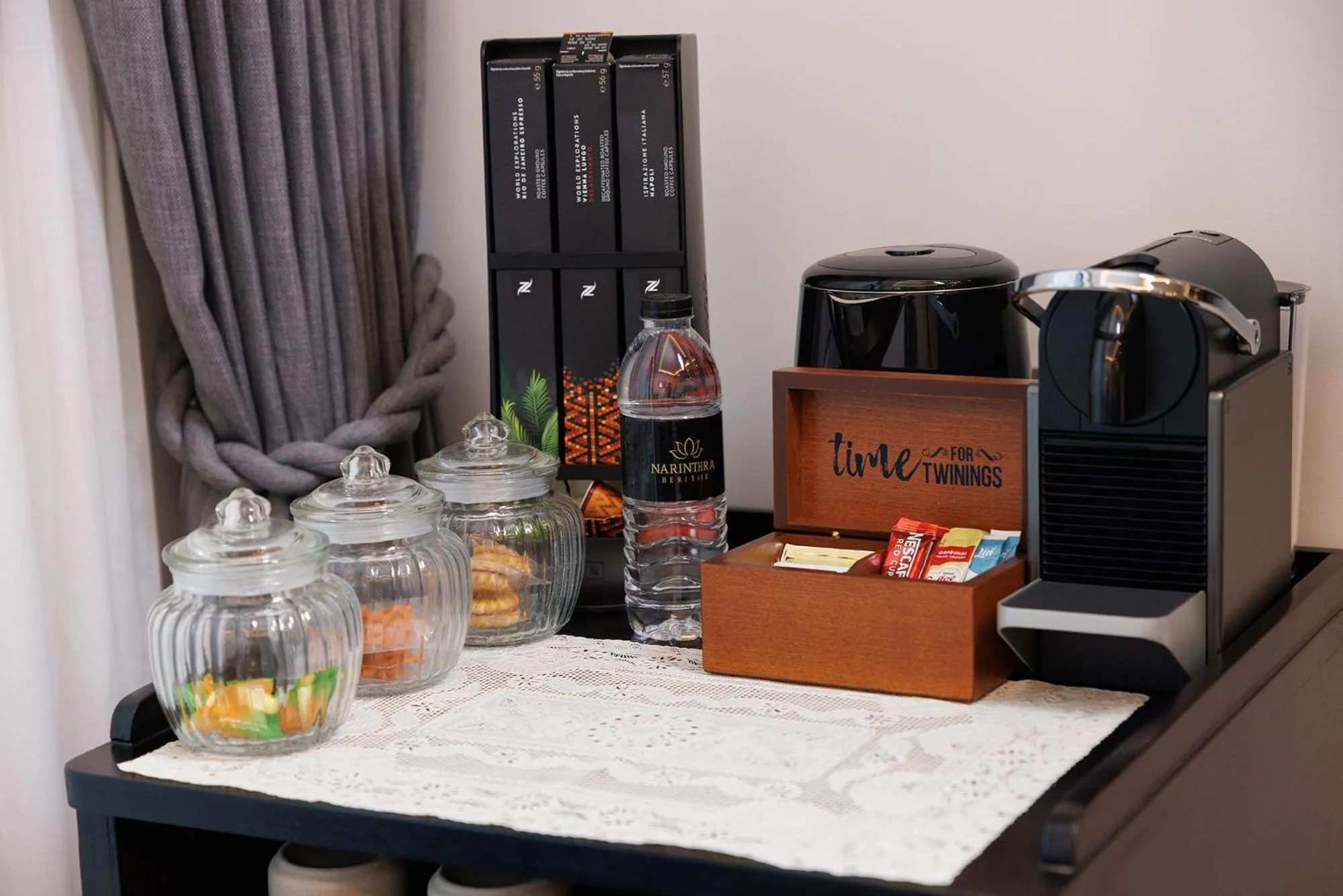 minibar in Narinthra Heritage