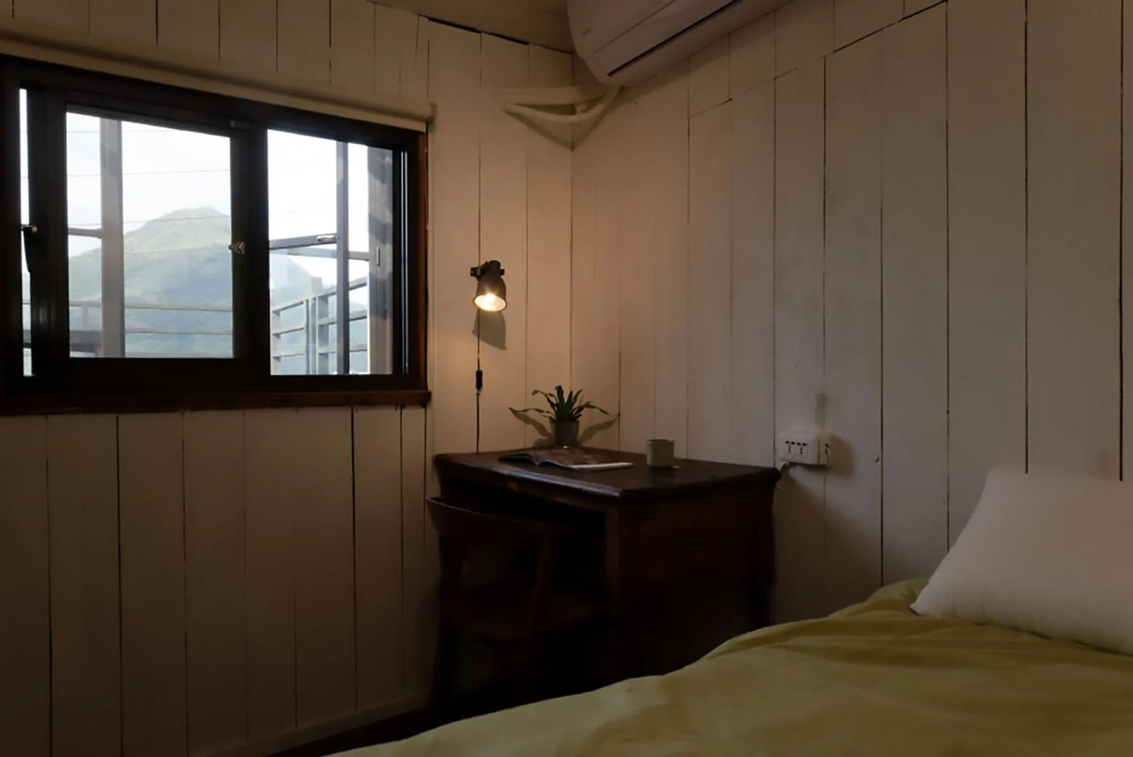 bunk bed, Bed in OwlStay Jiufen Wander