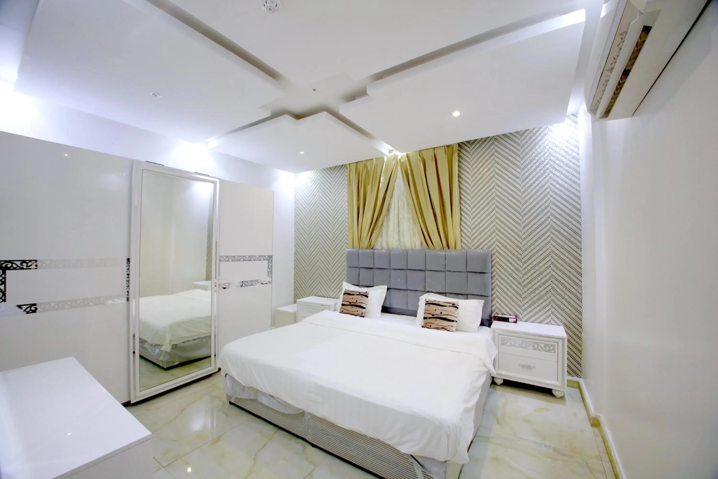 Bedroom, Bed in Jawharat Layali