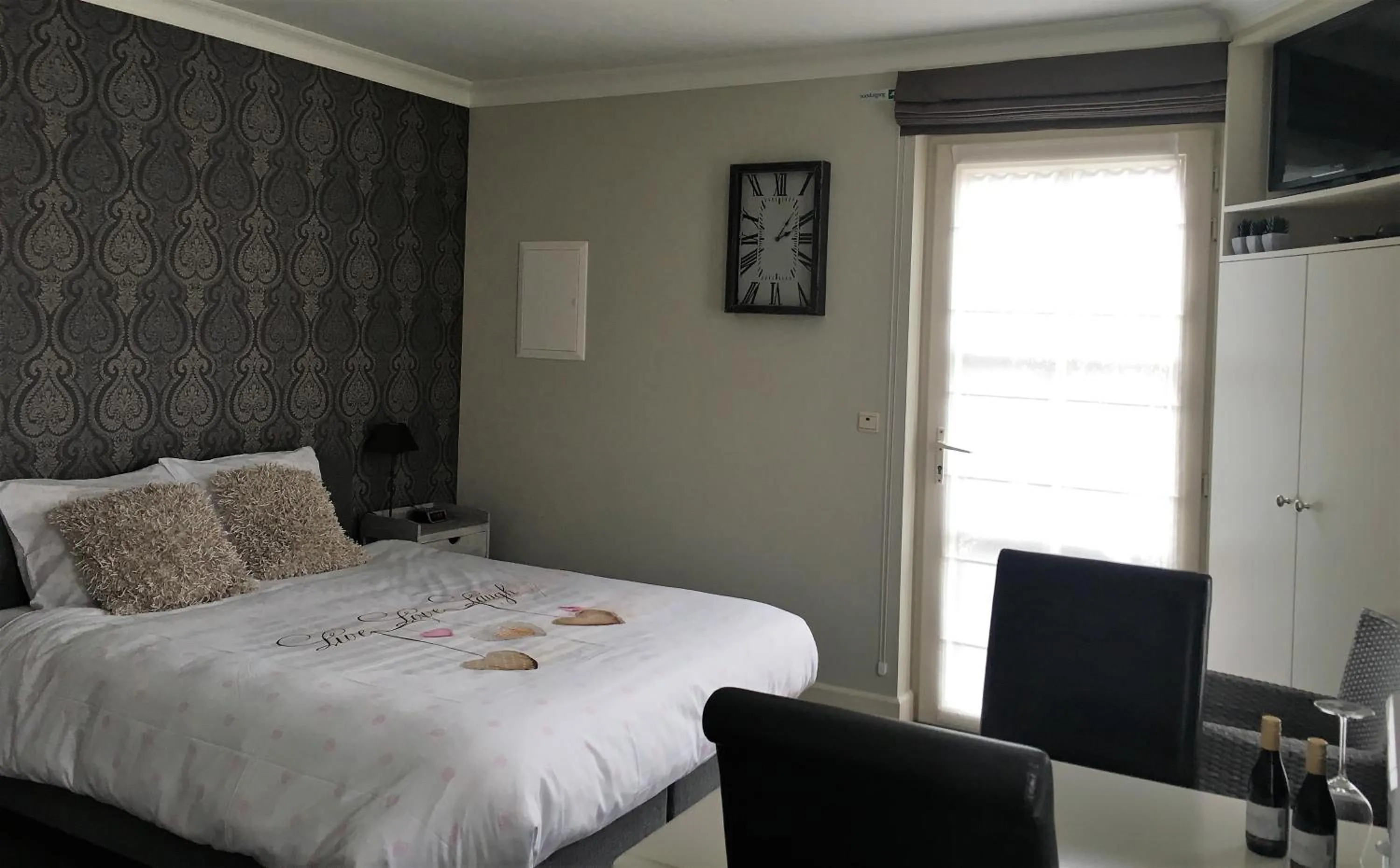 Photo of the whole room, Bed in Guesthouse De Middelvelden