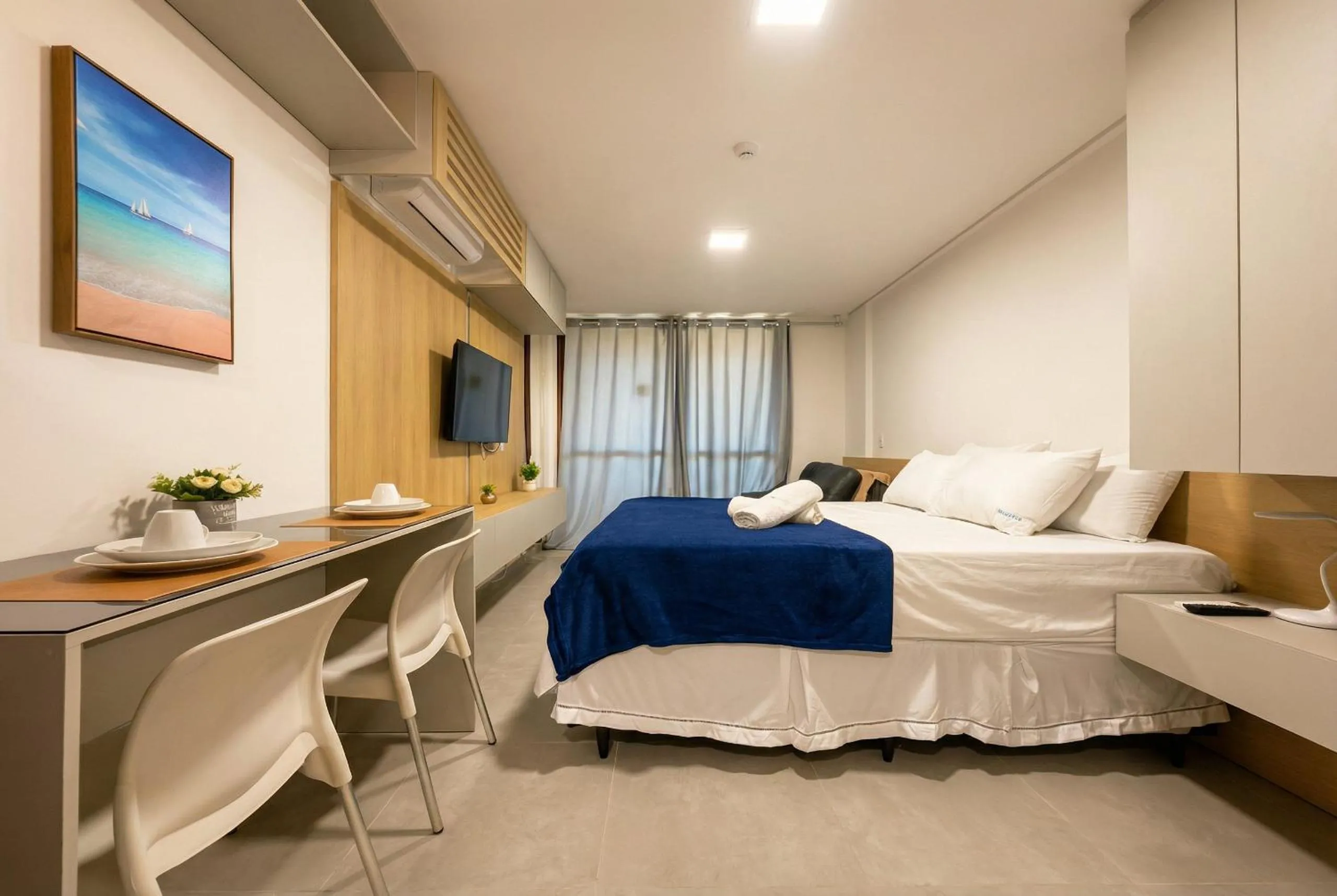 Bedroom, Bed in Beach Class Summer Residence