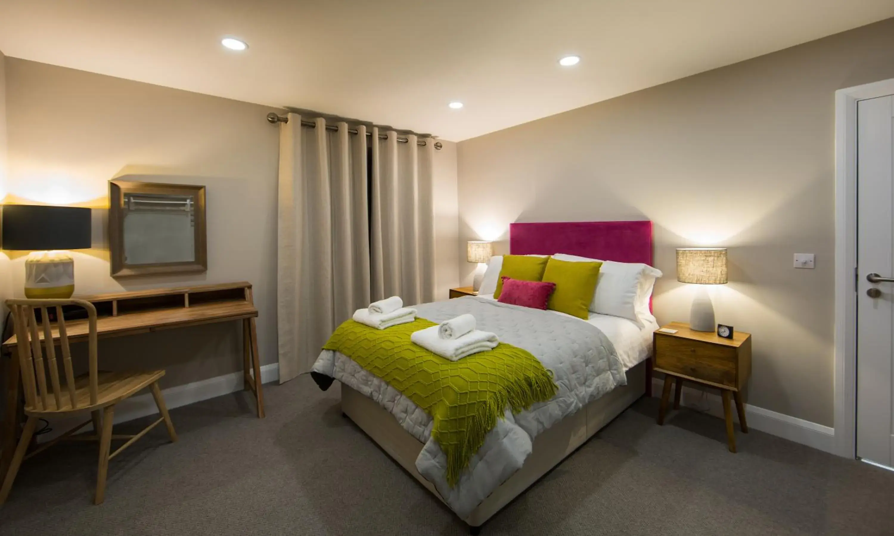 Double Room with Private External Bathroom in Darlington Arms Double Room with Private External Bathroom in Darlington Arms