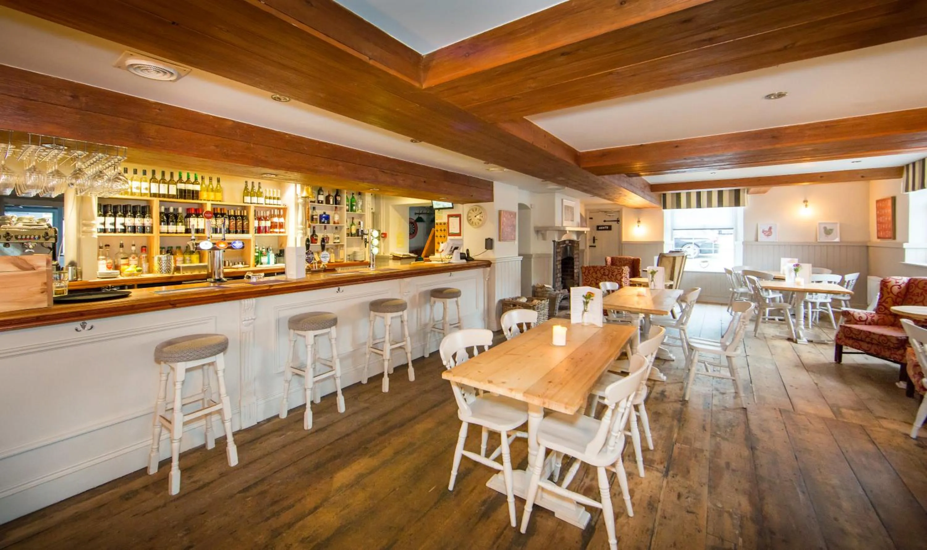 Restaurant/places to eat in Darlington Arms