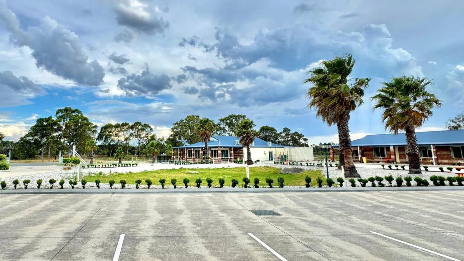 Day in Marulan Motor Inn