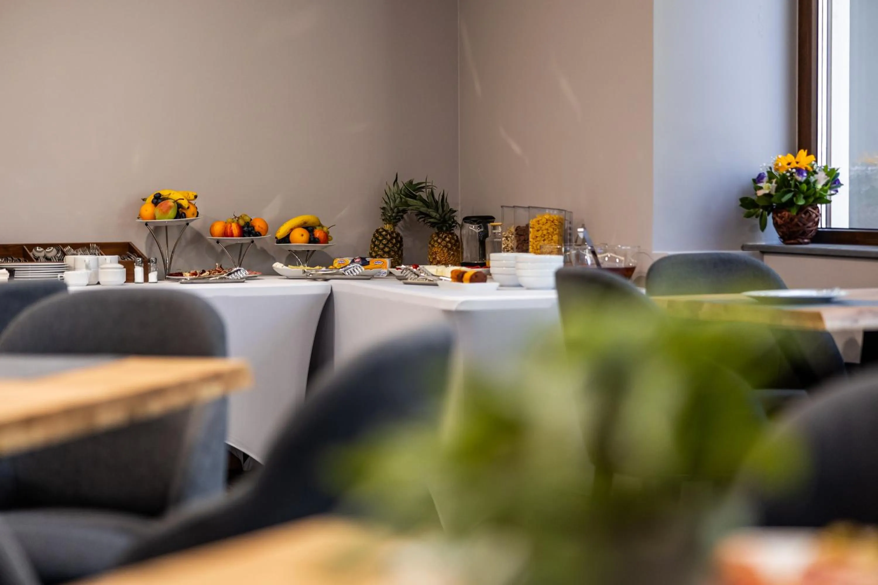 Food in Acacia Hotel