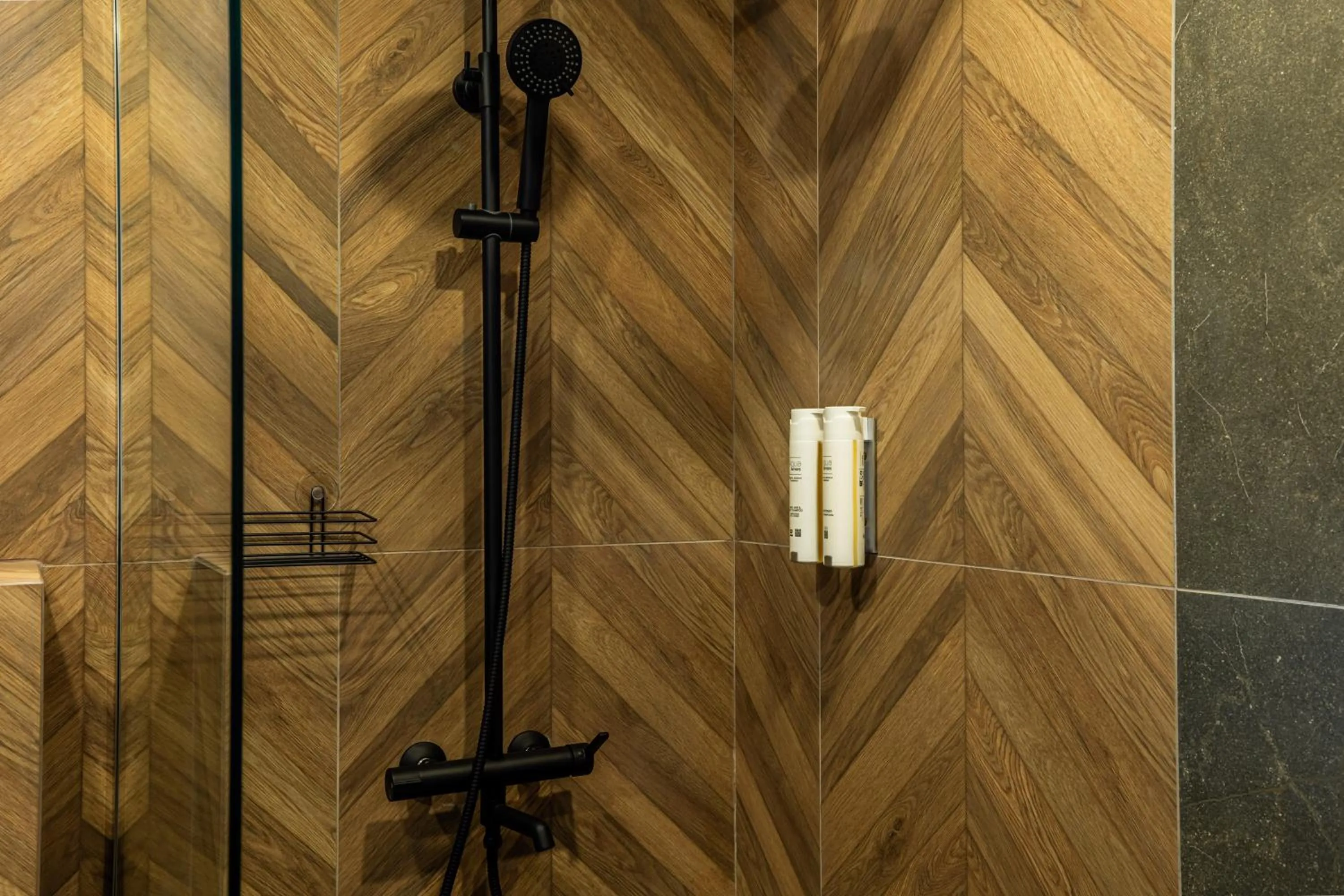 Shower in Acacia Hotel