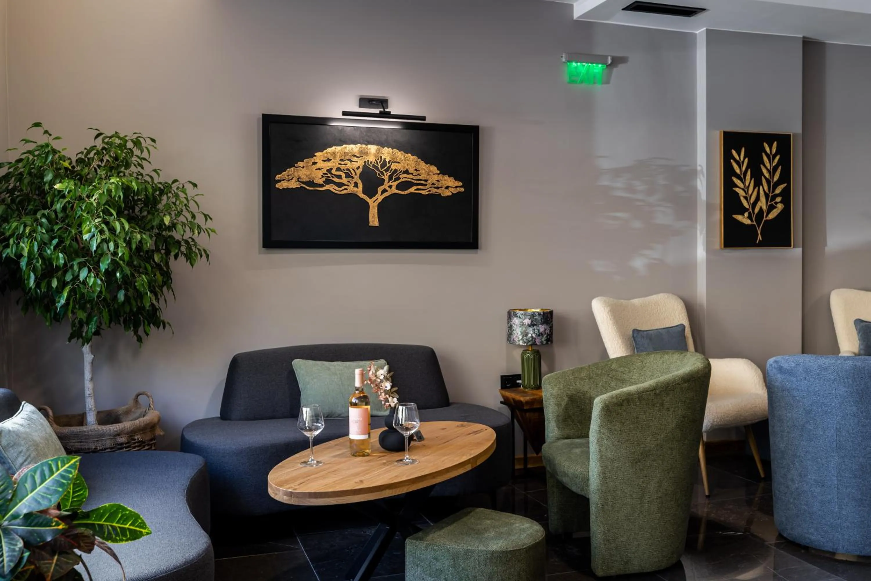 Seating area in Acacia Hotel