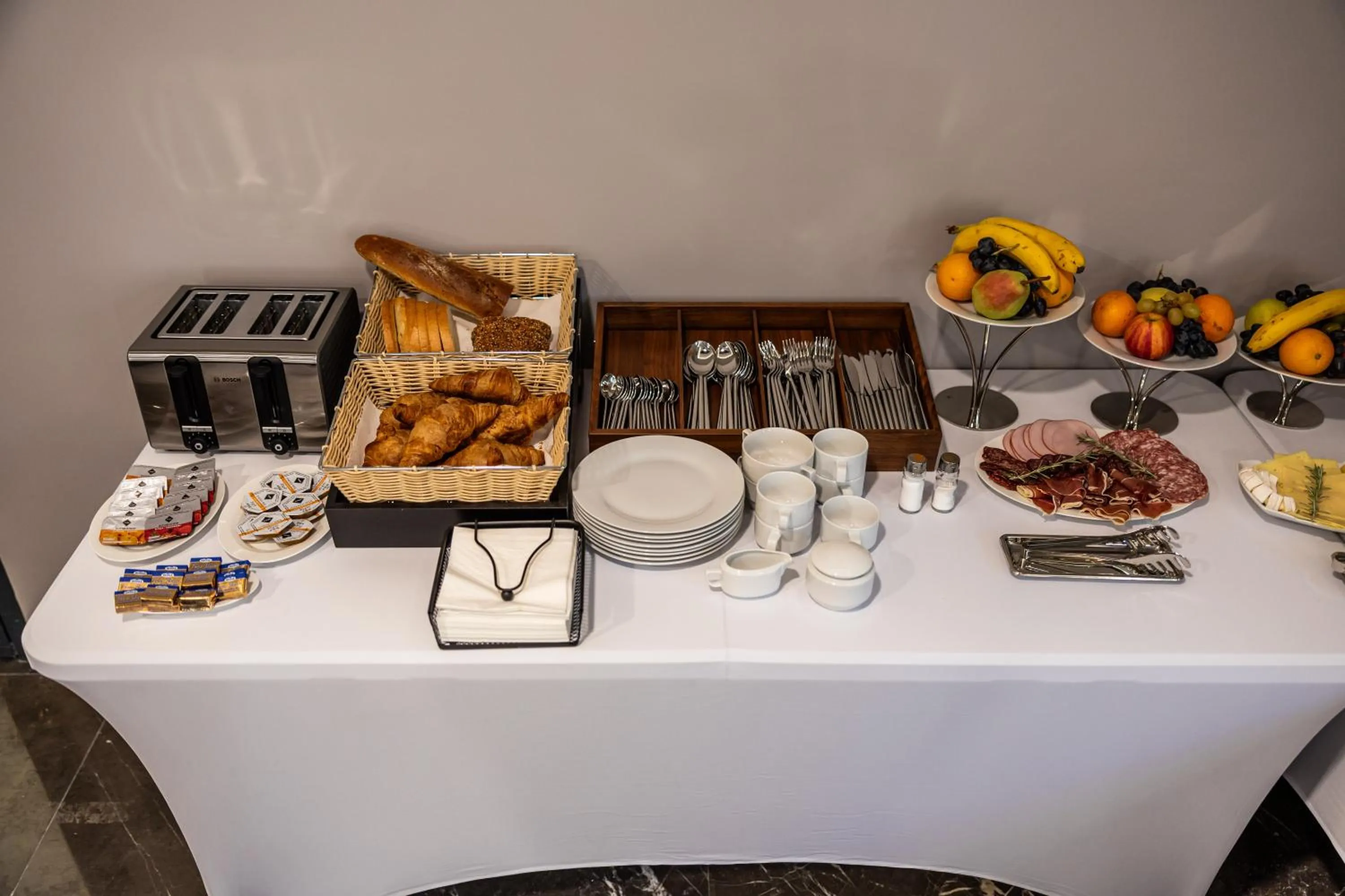 Breakfast in Acacia Hotel