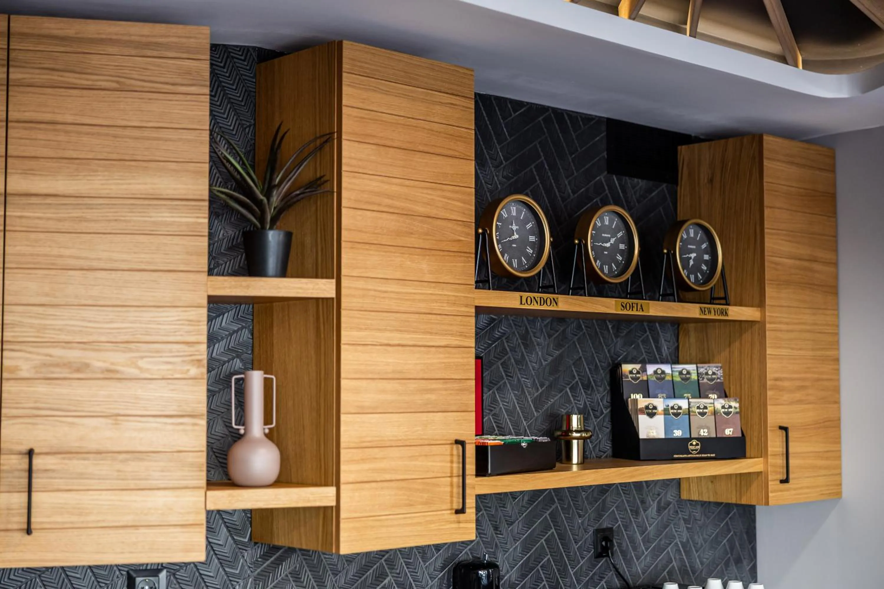 Lounge or bar in Acacia Hotel
