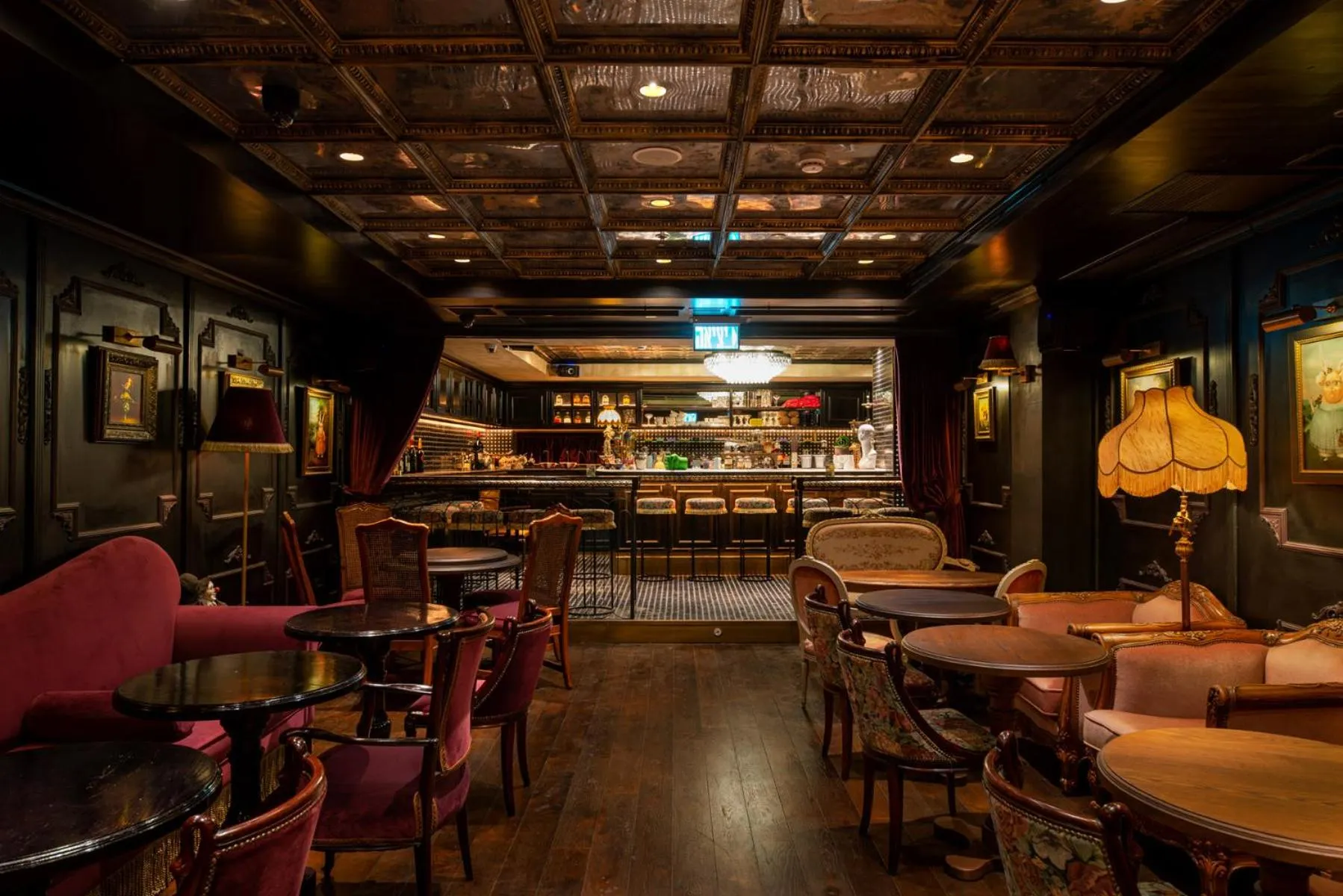 Restaurant/places to eat in PLAY Seaport Suite Hotel TLV